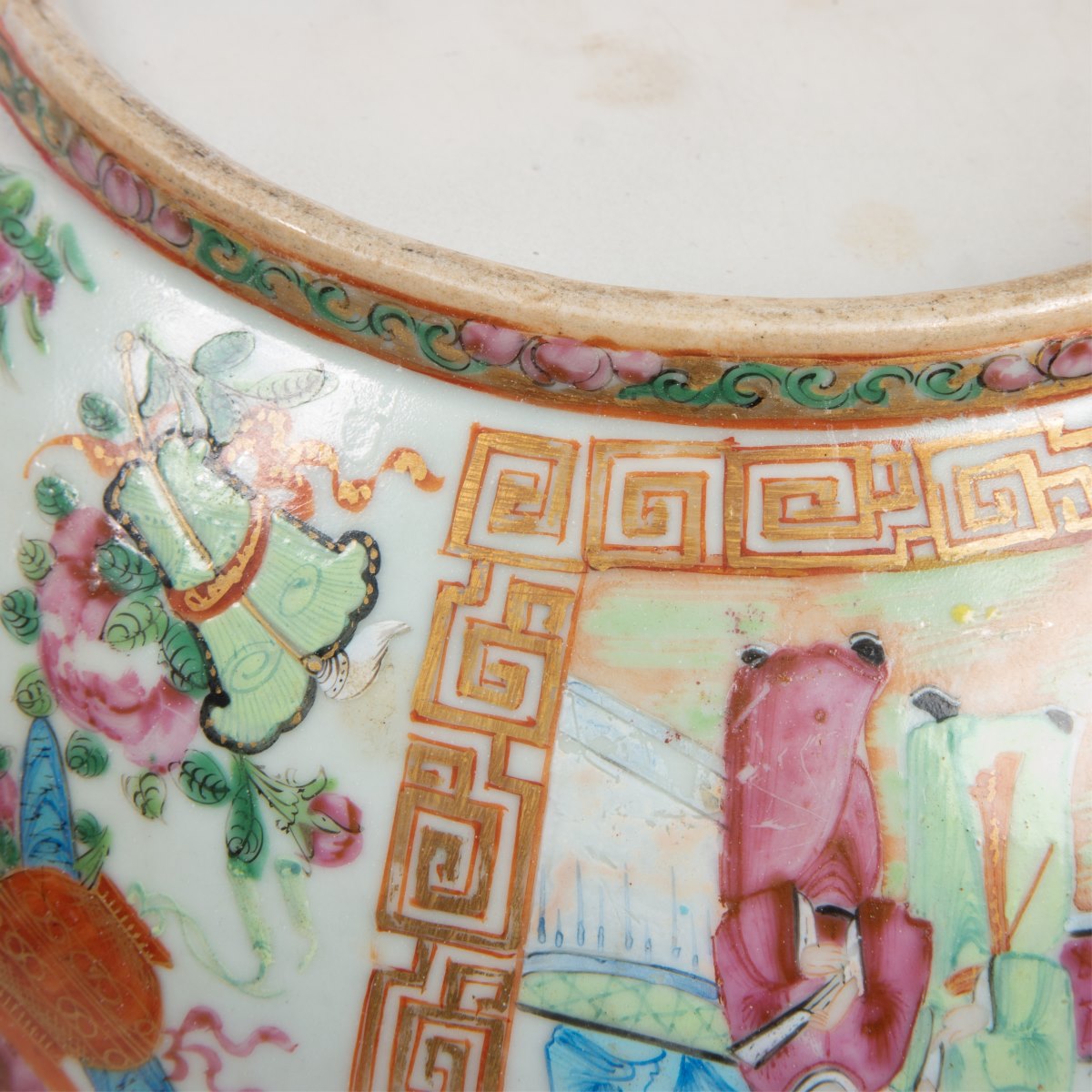 LARGE CHINESE CANTON BOWL - Image 6 of 6