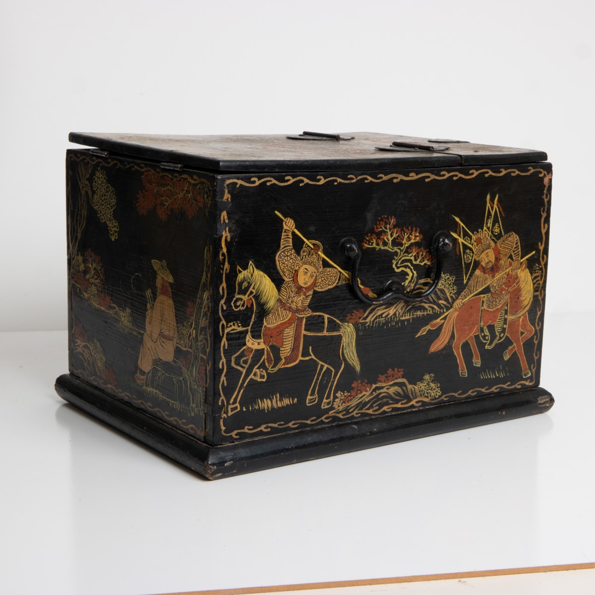 CHINESE SMALL BLACK LACQUER VANITY - Image 5 of 6