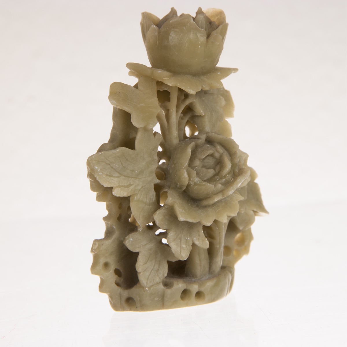 Carved Soapstone Flowers - Image 3 of 6