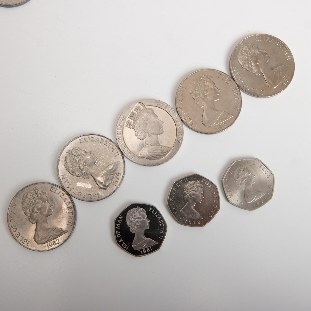 Group of 17 Isle of Man Coins - Image 6 of 6