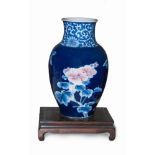 JAPANESE PORCELAIN BLUE AND WHITE VASE