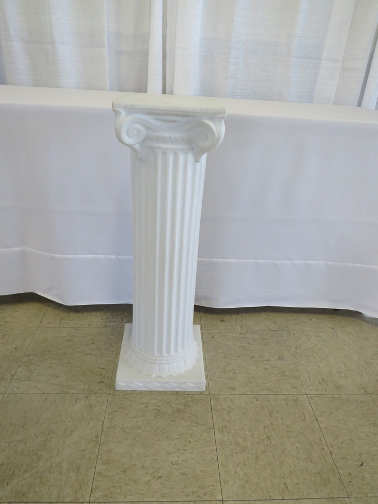 32" Empire Column