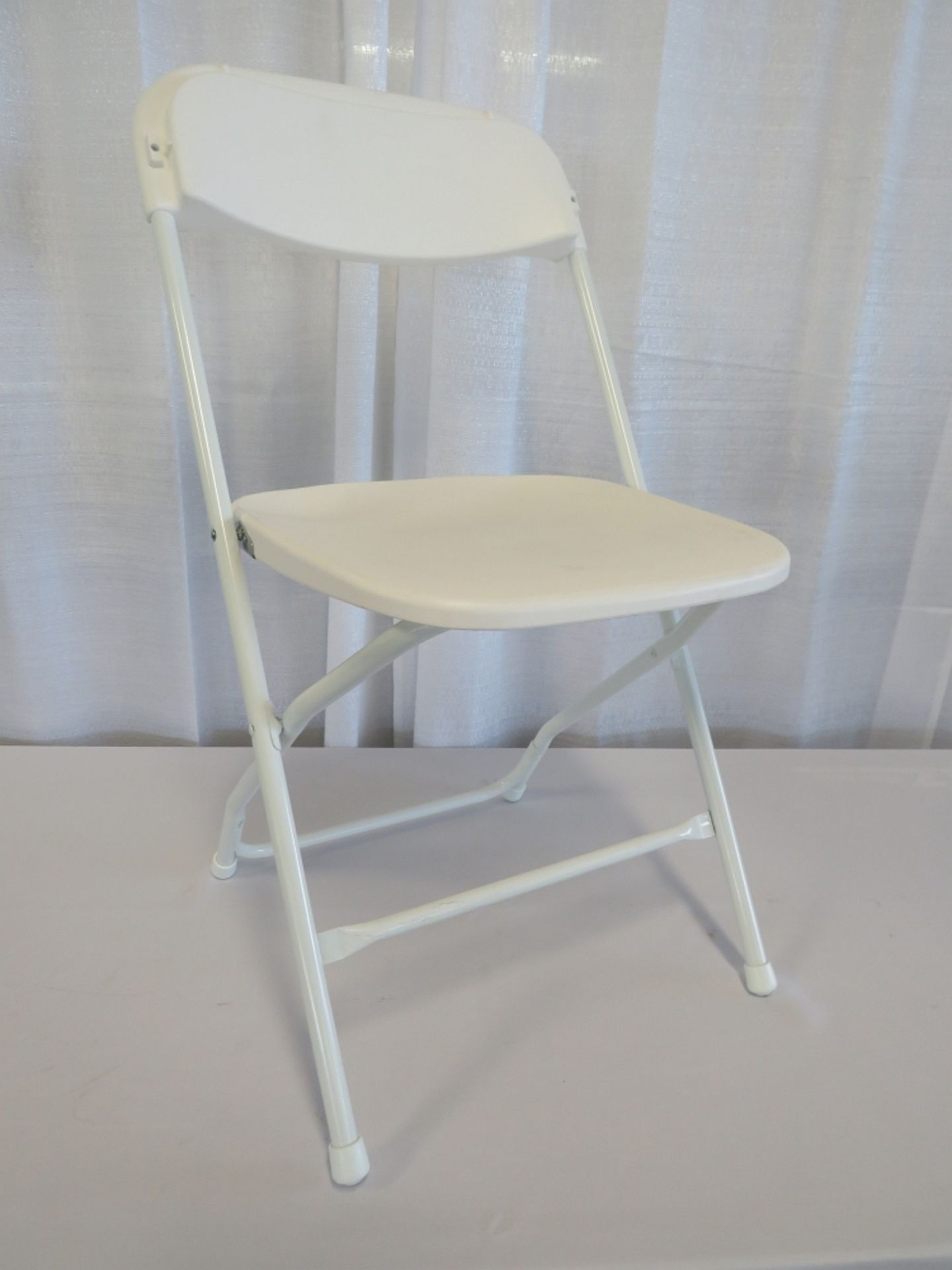 PRE White Metal & Plastic Chair- Grade A