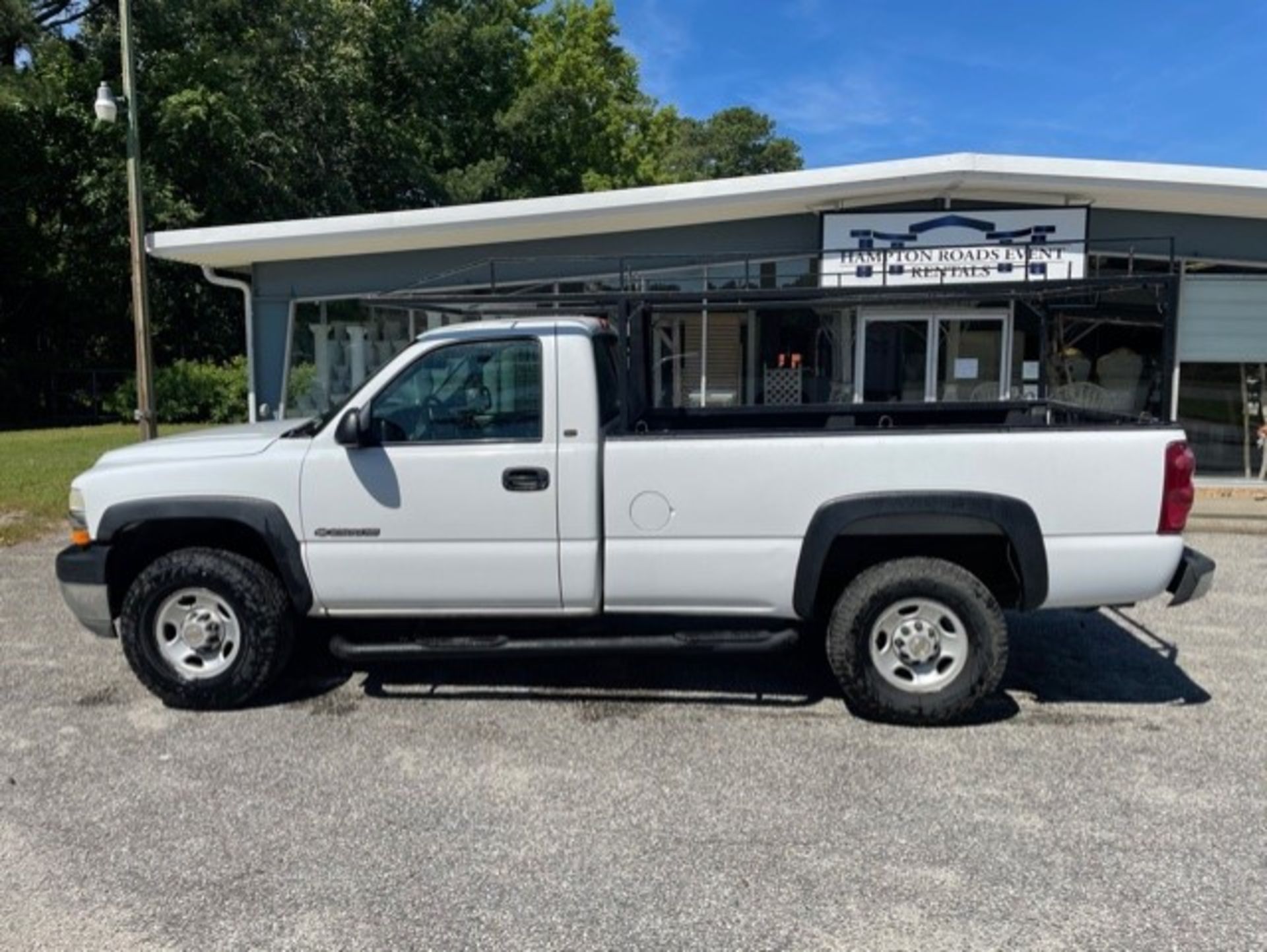 2002 Chevrolet 2500 Pickup Truck, 2WD