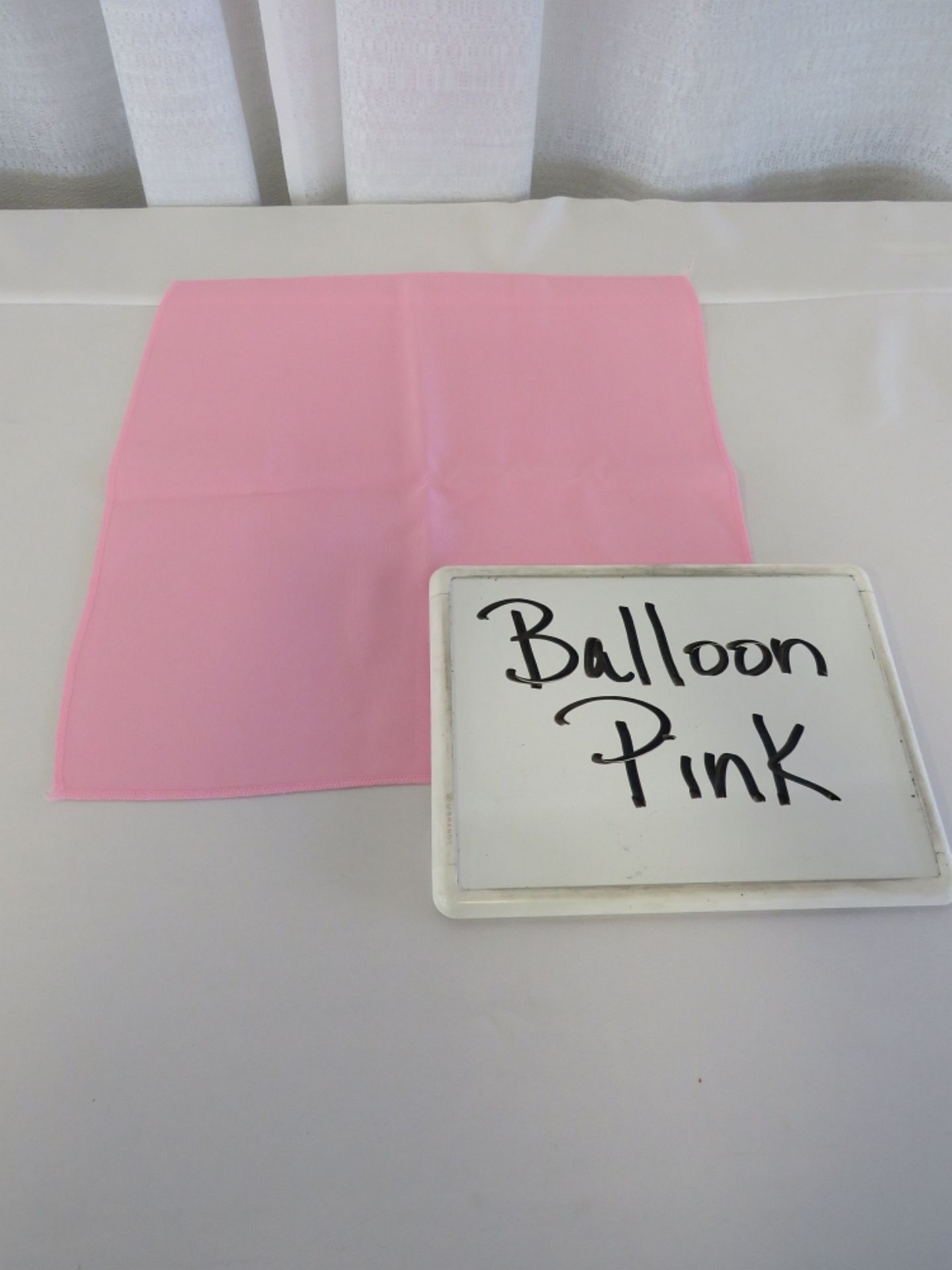 120" Round Tablecloth, Ballon Pink