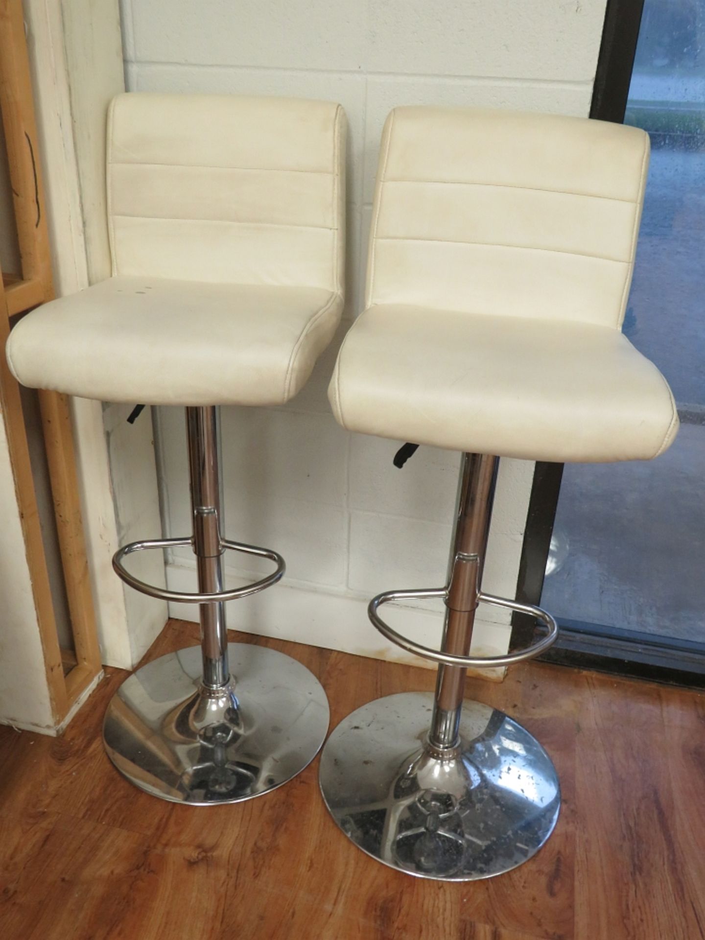 White Leather-like Bar Stools