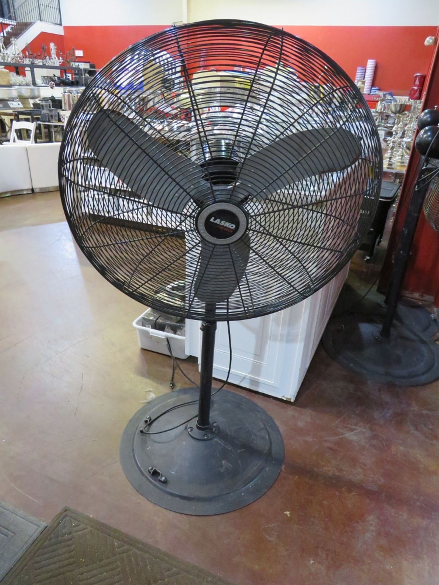 30" Lasko Pedistal Fans