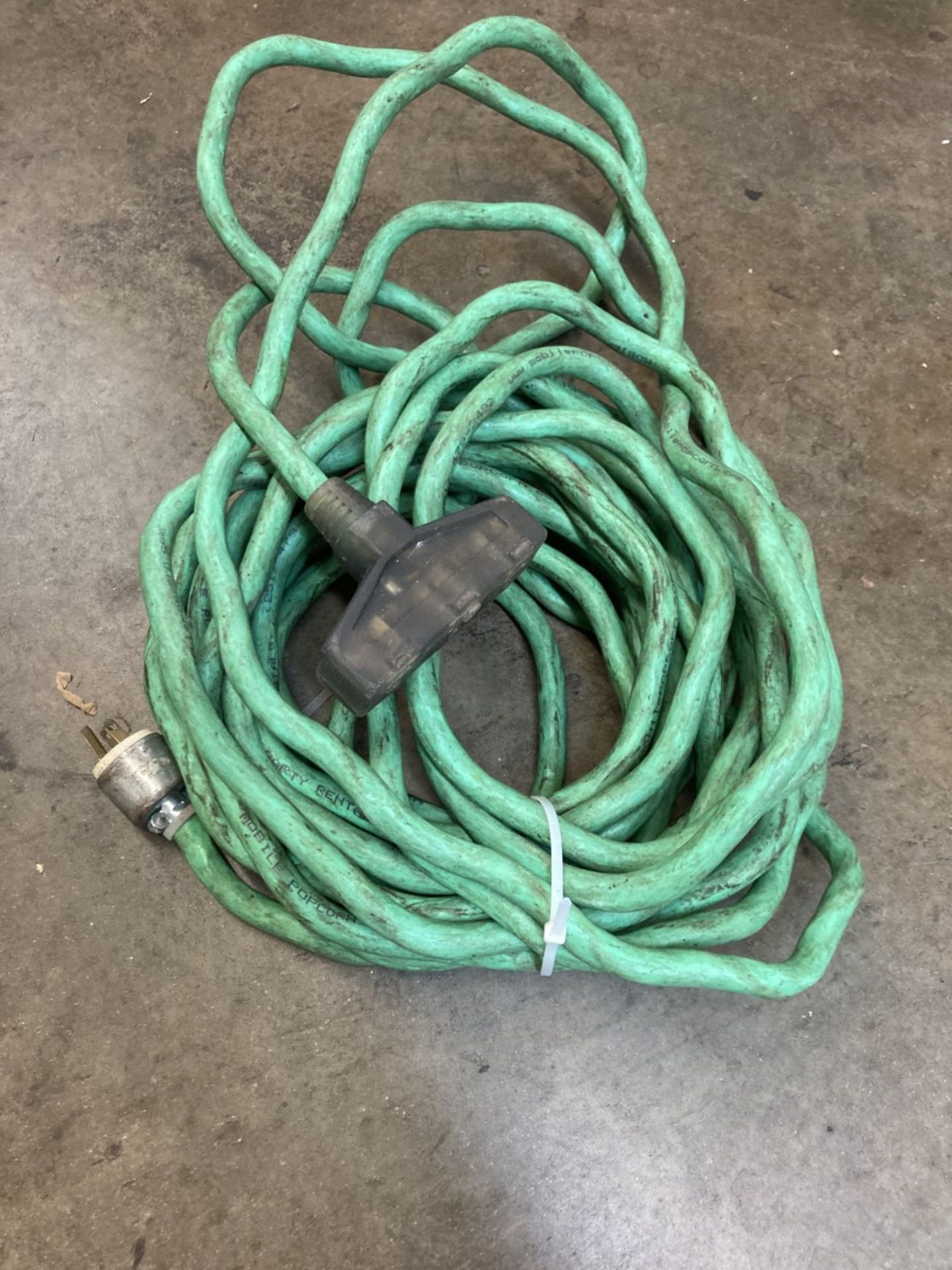 50' Extension Cords, 10 ga.- Multi & Triple Tap