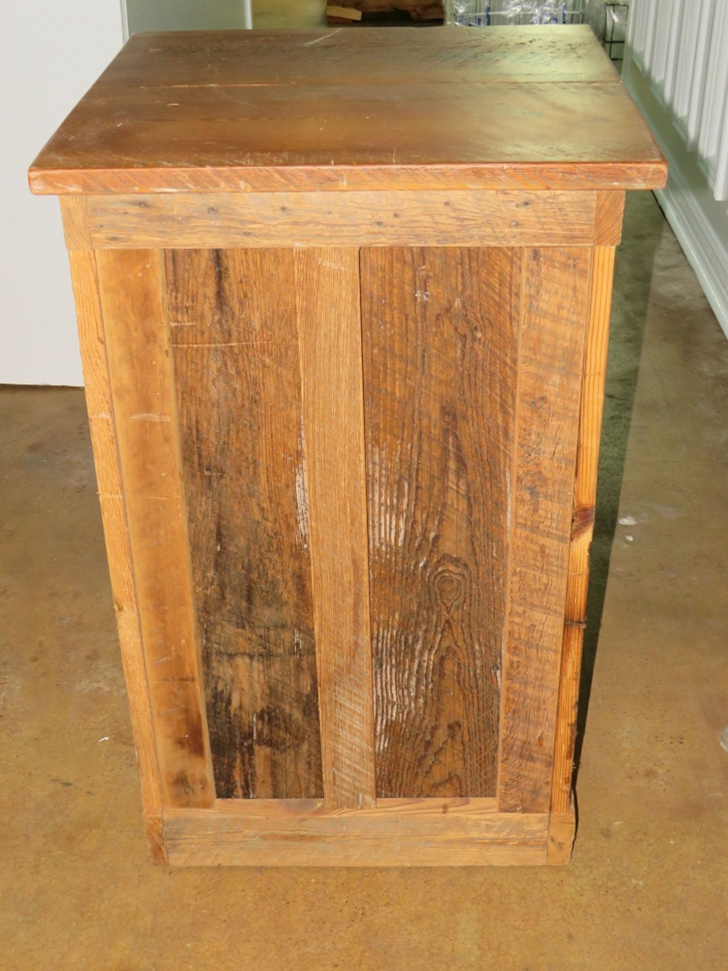 PEDESTAL RECLAIMED BARNWOOD