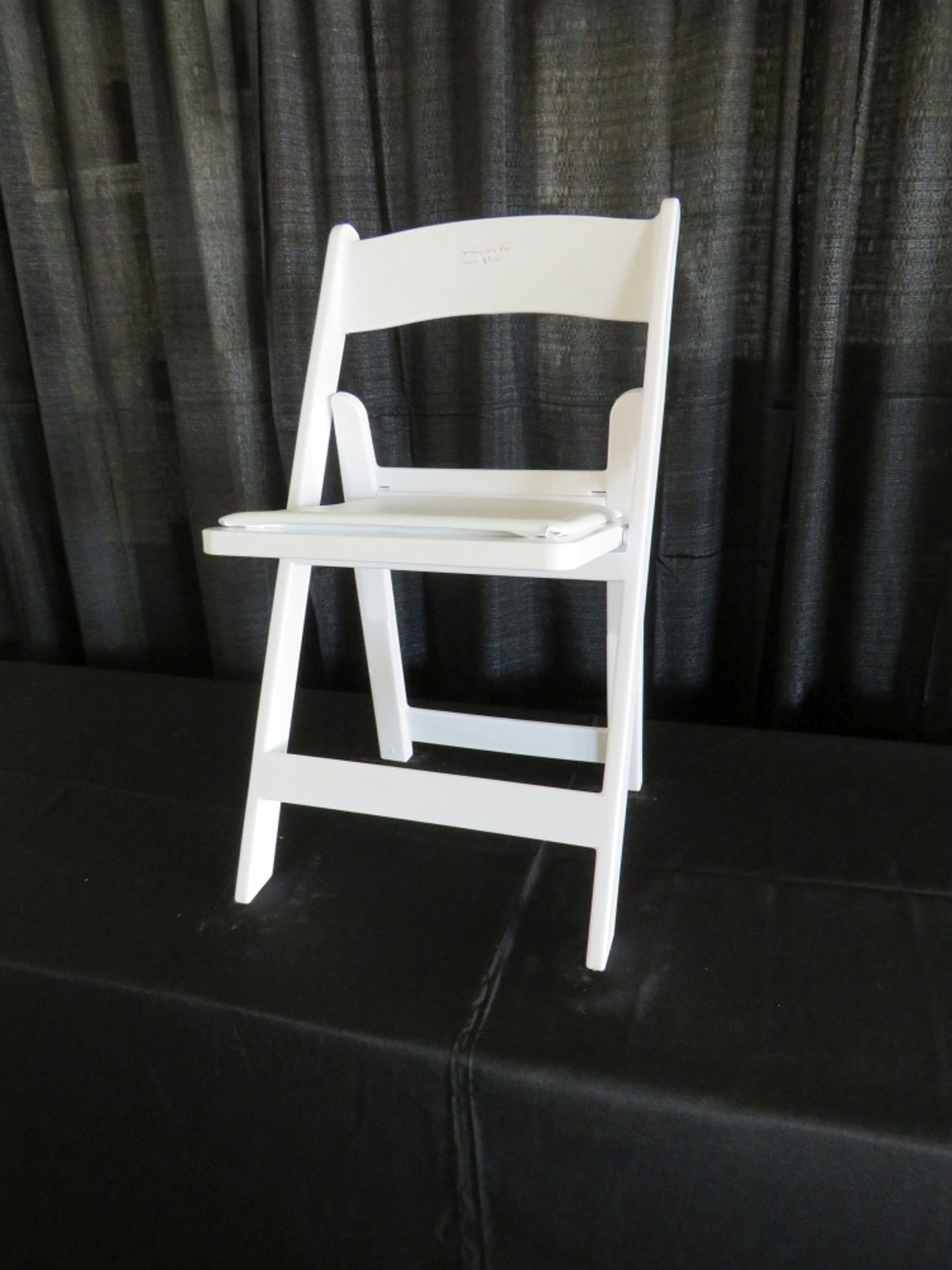 CHAIR, RESIN WHITE