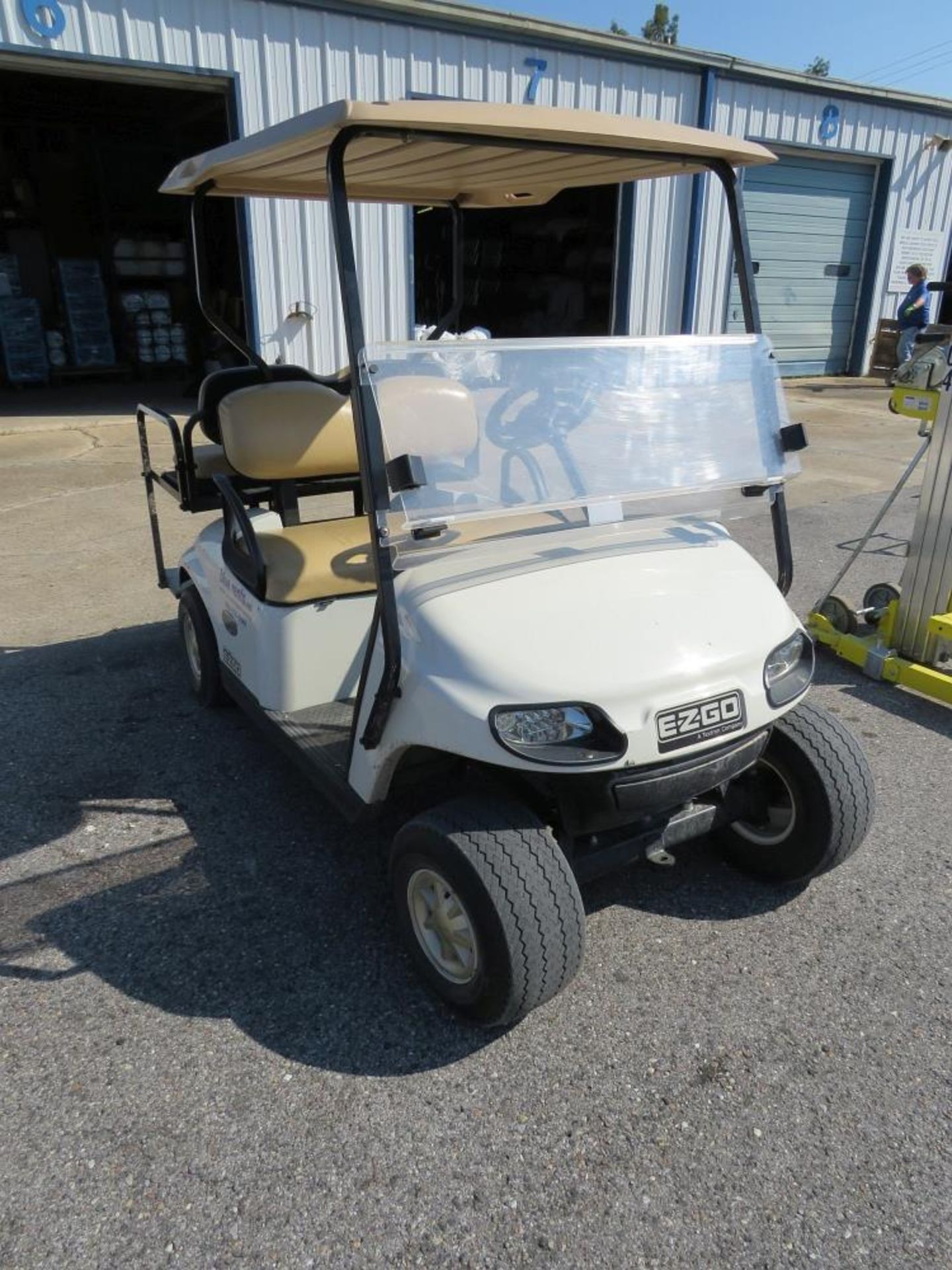 2014 EZGO GOLF CART 4-SEATER, ELECTRIC - Image 2 of 3
