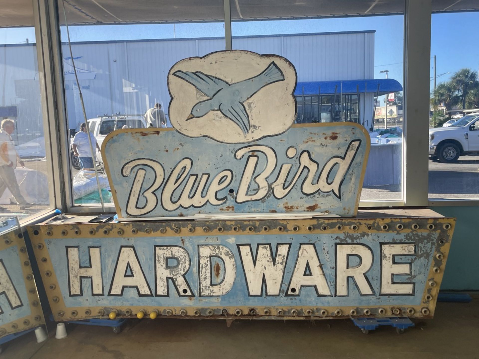 ANTIQUE BLUE BIRD HARDWARE SIGN CAN