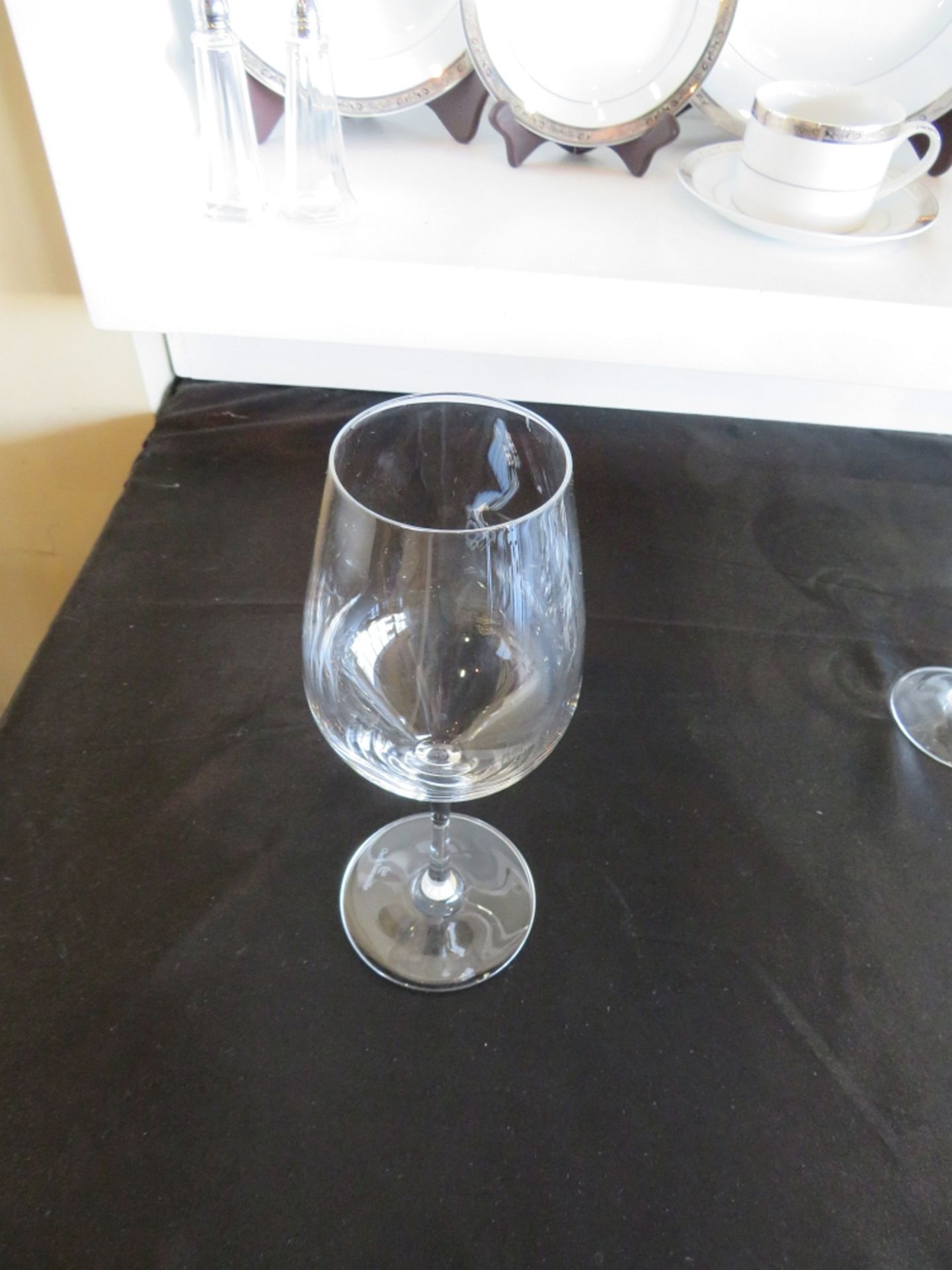 GLASS, 16 OZ WINE 25/RACK