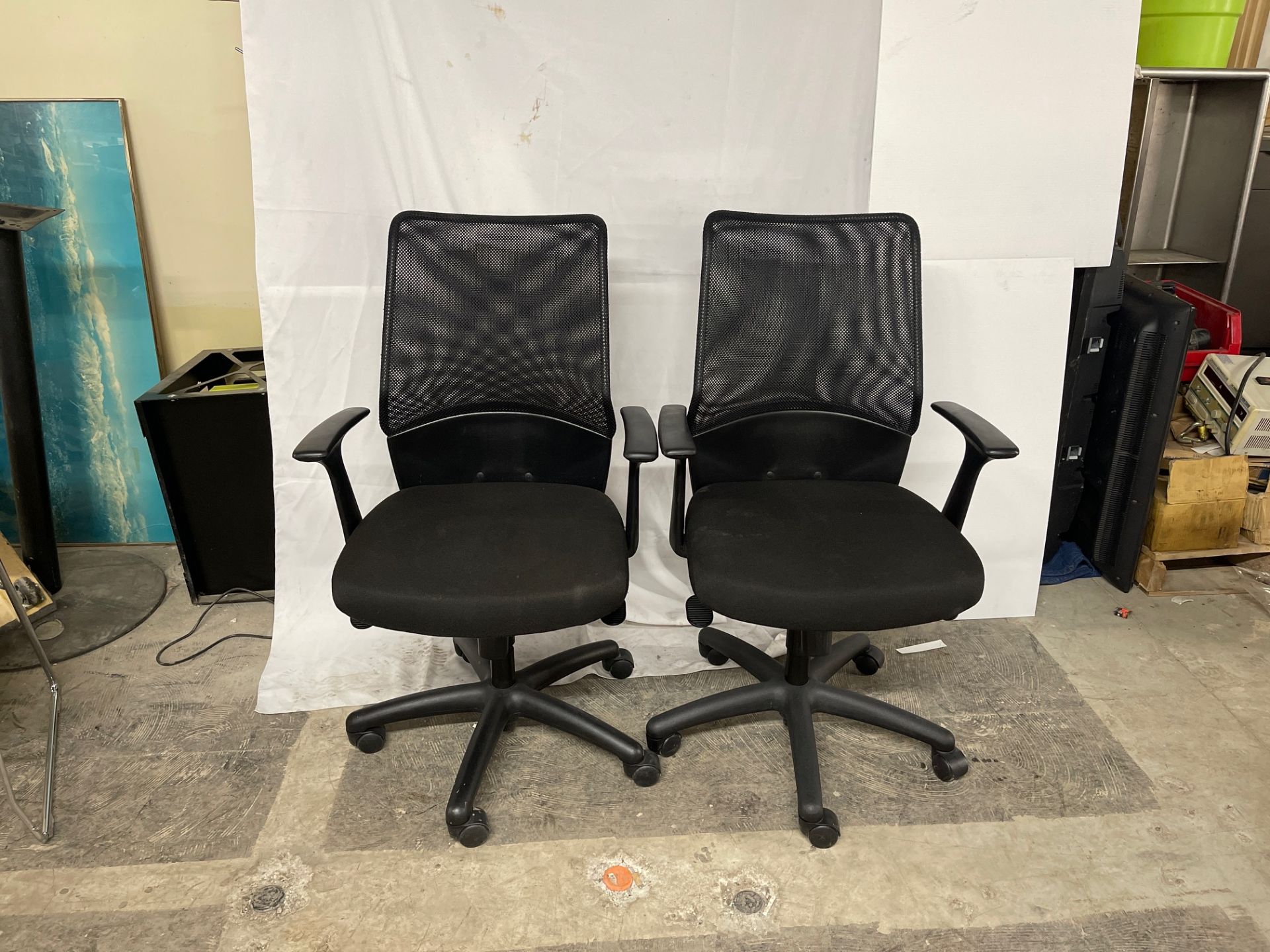 TASK CHAIR