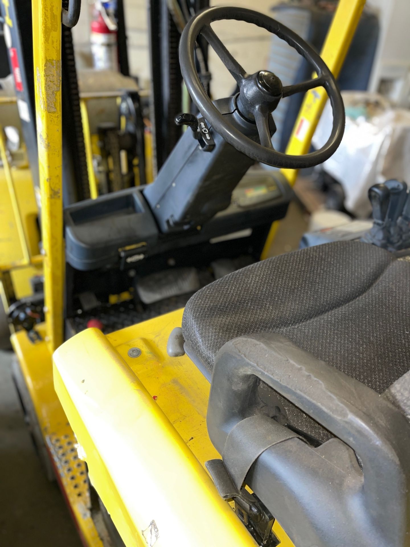 HYSTER ELECTRIC FORKLIFT, NO BATTERY, NO CHARGER, 5000 LBS CAPACITY - Image 3 of 6