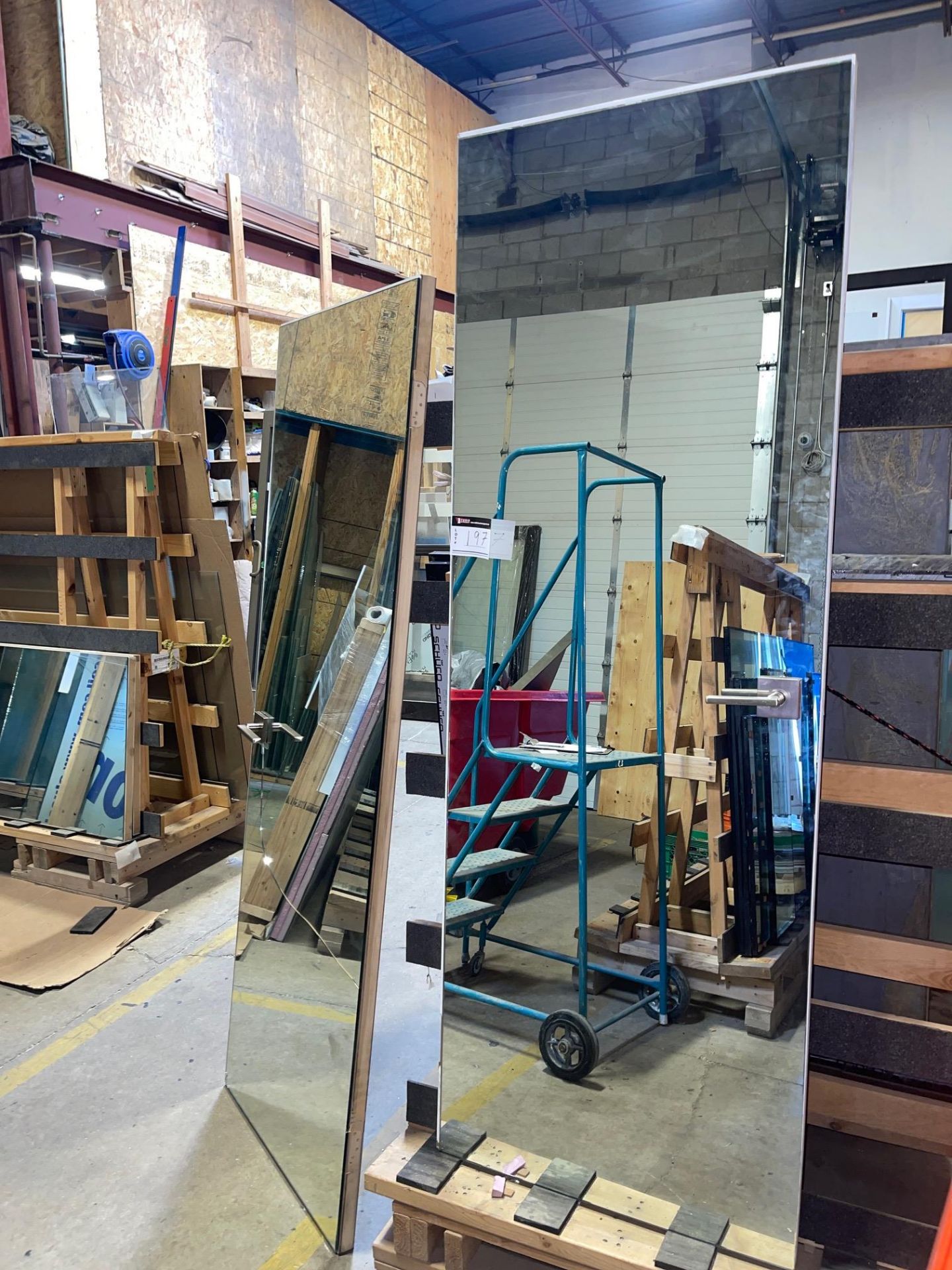 LOT/56” X 79”, SOLUD DOORS WITH MIRROR, RIGGING $25 - Image 3 of 5
