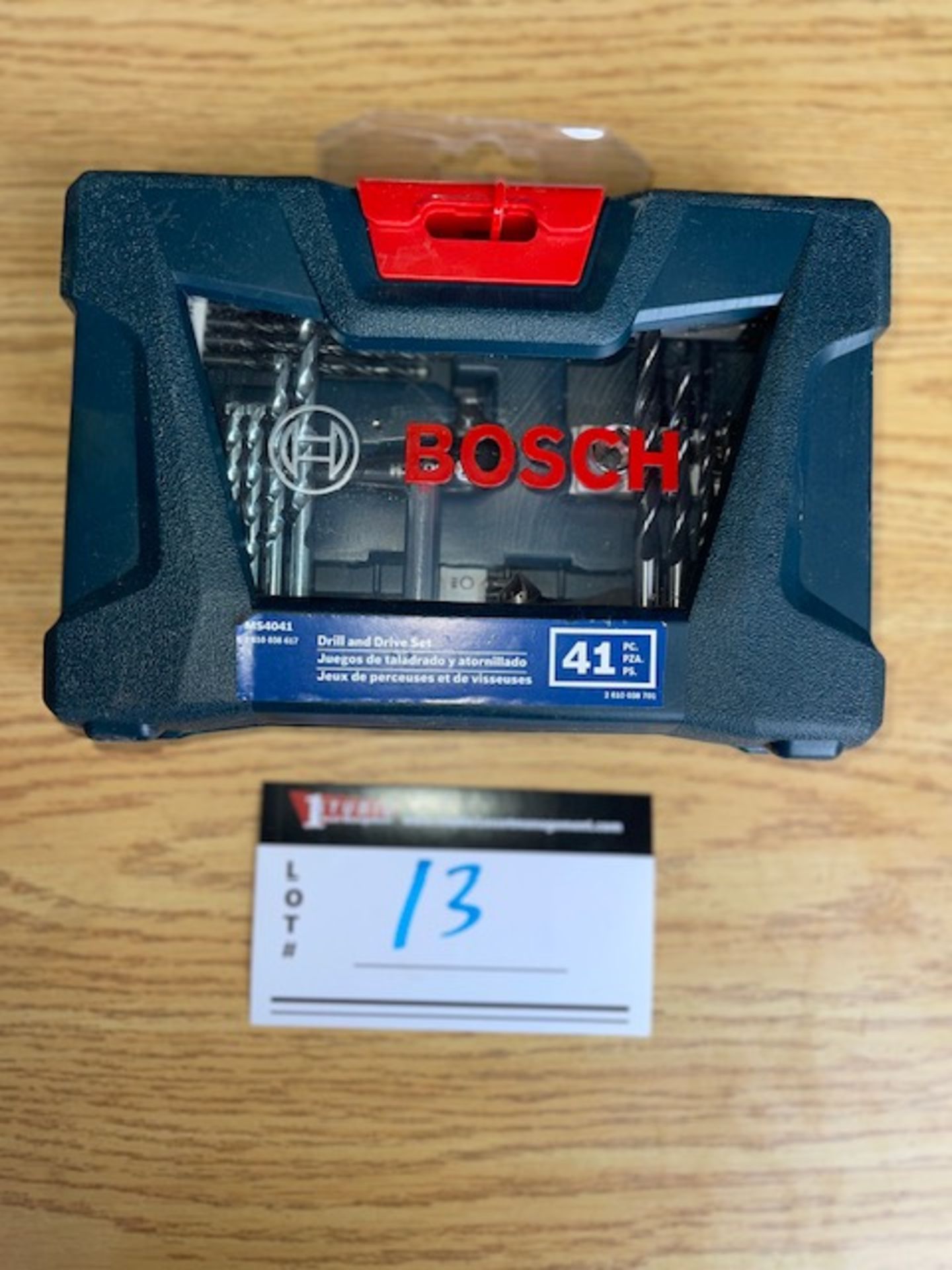 BOSCH DRILL BIT AND DRILL SET 41 PCS