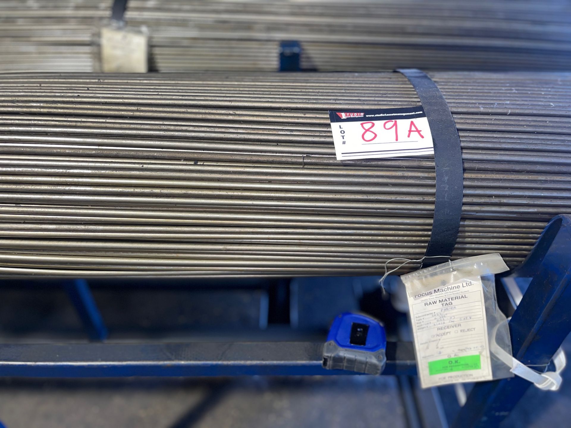 LOT/COLD HEADING WIRE, GRADE SAE 1038, SIZE 21 MM (0.827”), WEIGHT 2265 KG , RIGGING $100 - Image 5 of 5