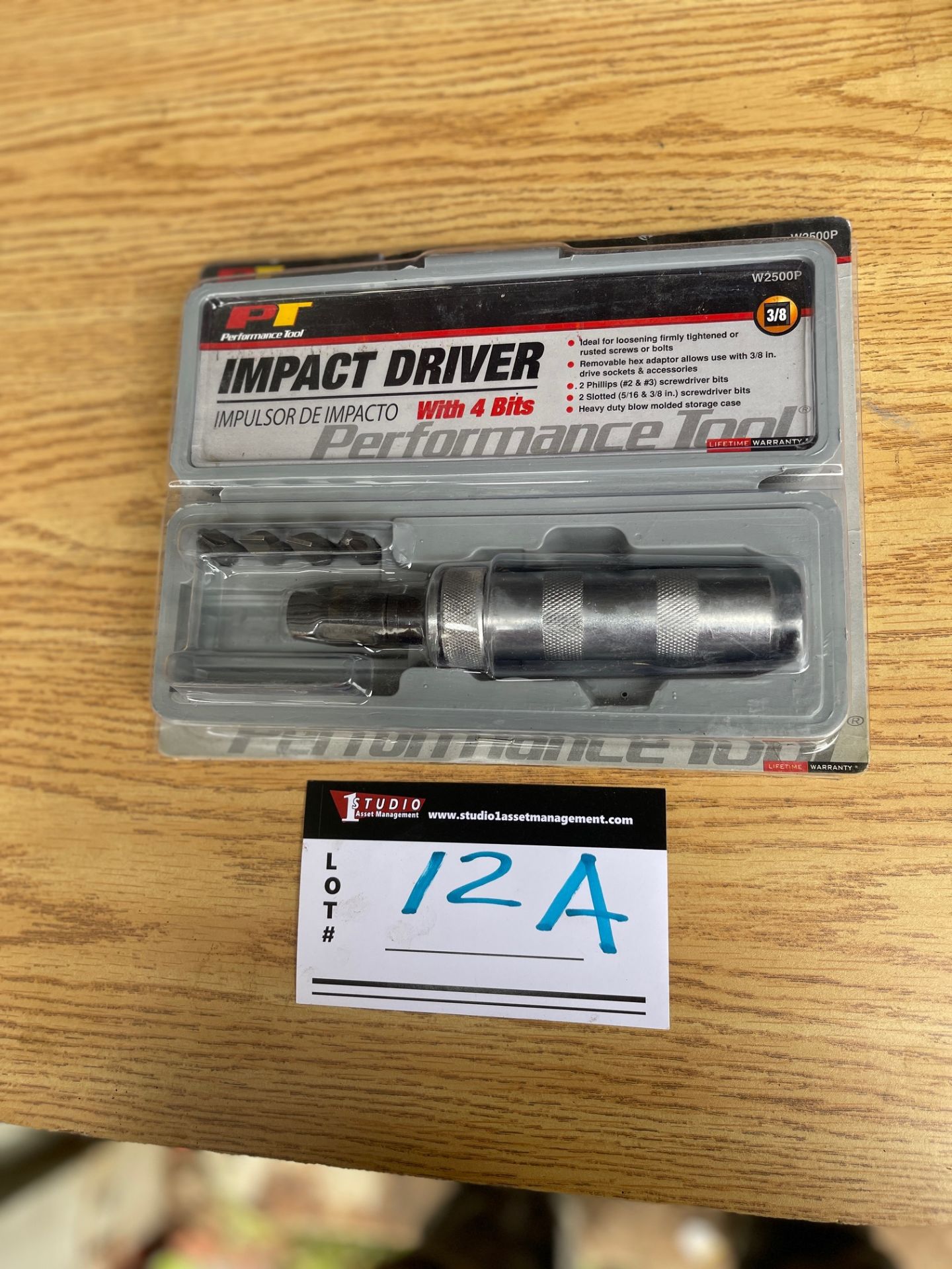 (PT)IMPACT DRIVER WITH 4 BITS