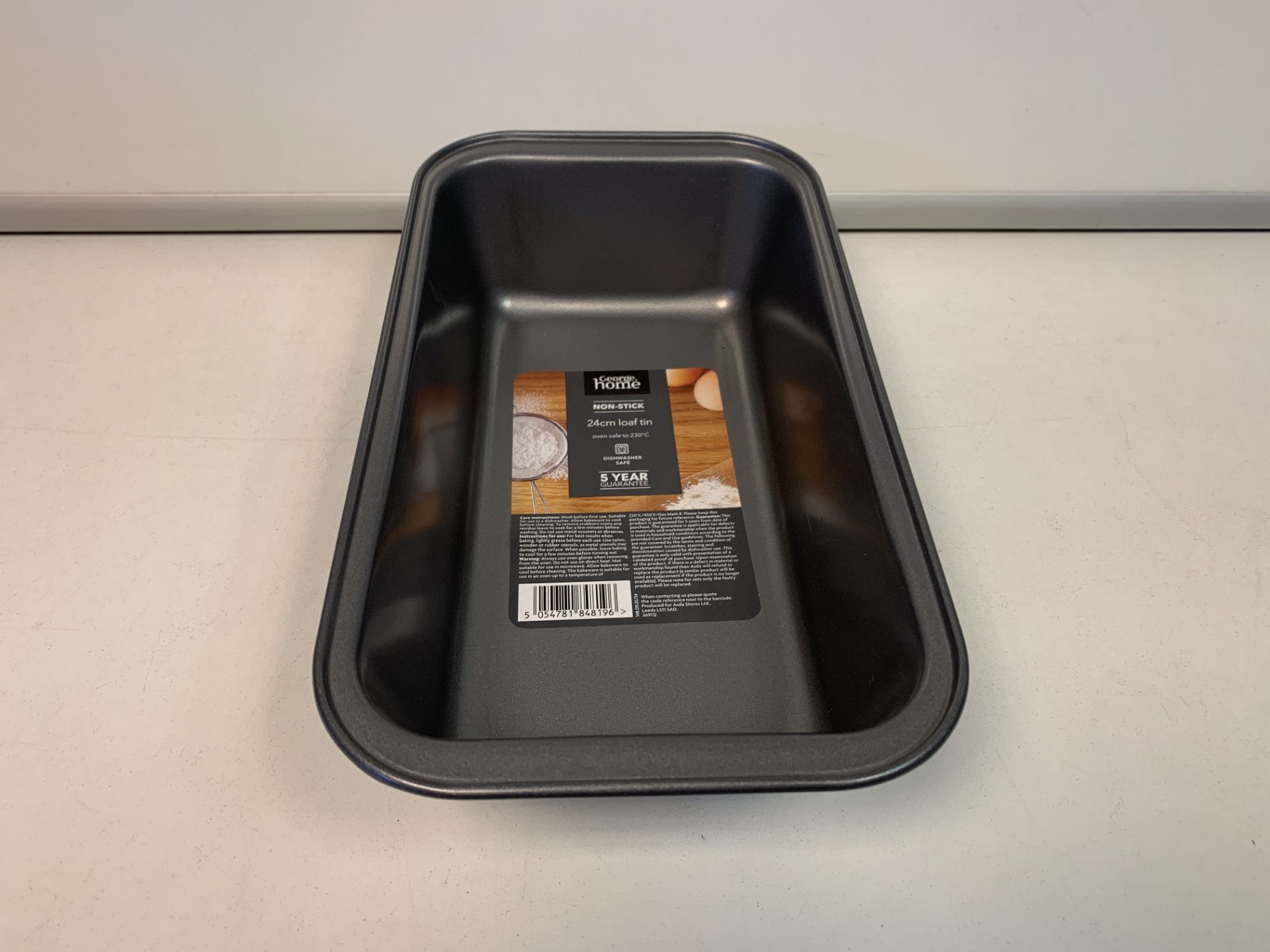 30 X NEW GEORGE HOME NON-STICK 24CM LOAD TINS. DISHWASHER SAFE (P/R)