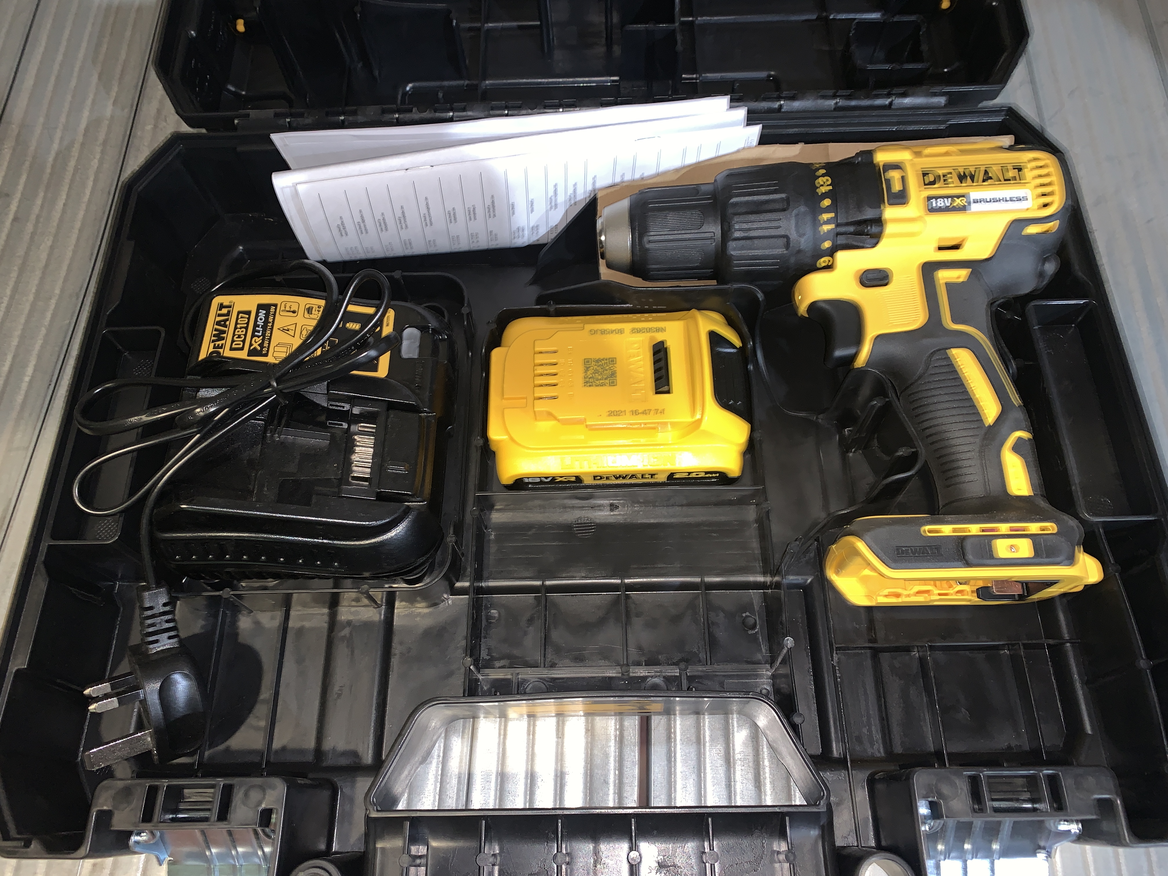 Supreme Auctions | TRADE LIQUIDATION 