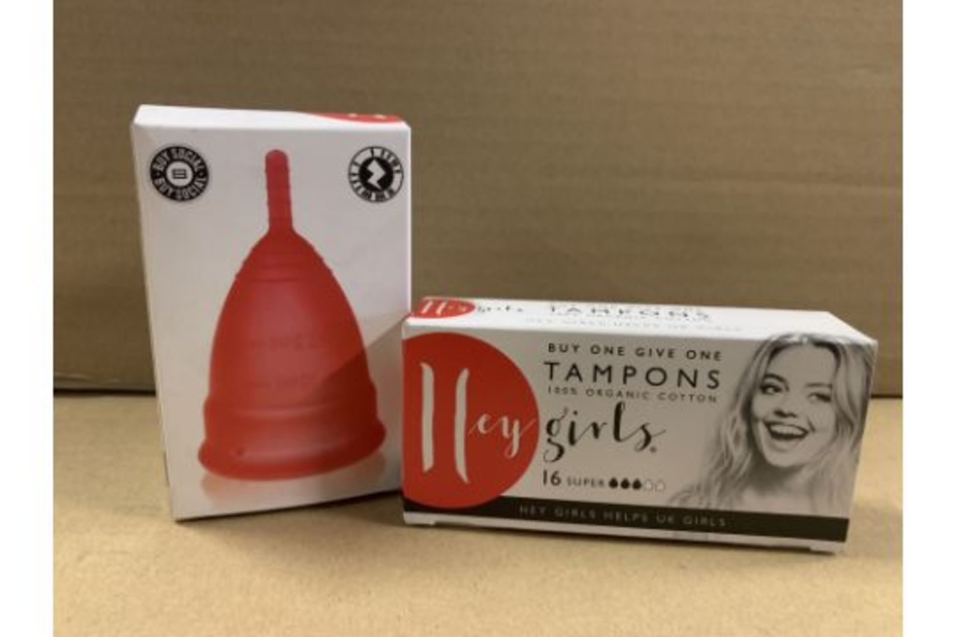 60 X BRAND NEW HEY GIRLS MENSTRUAL CUPS RRP £9 EACH R18