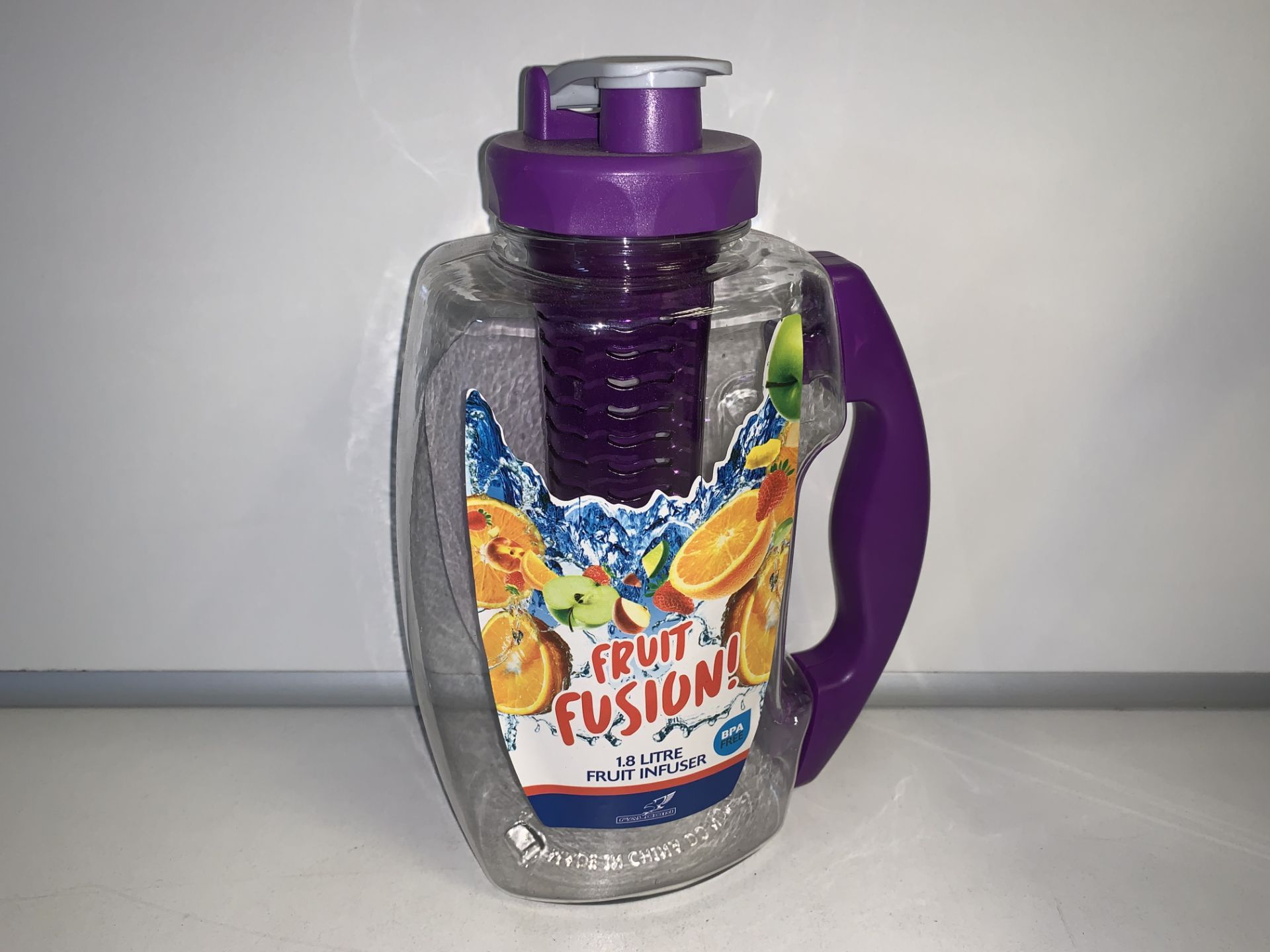 10 X NEW AQUA FRUIT FUSION INFUSER JUGS. 1.8L. COLOURS MAY VARY. (ROW3/4)