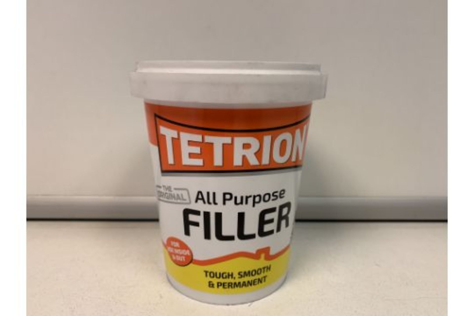 36 X NEW TETRION 1KG ALL PURPOSE FILLER. GREY. TOUGH, SMOOTH & PERMANENT. FOR INSIDE & OUT. (ROW9)