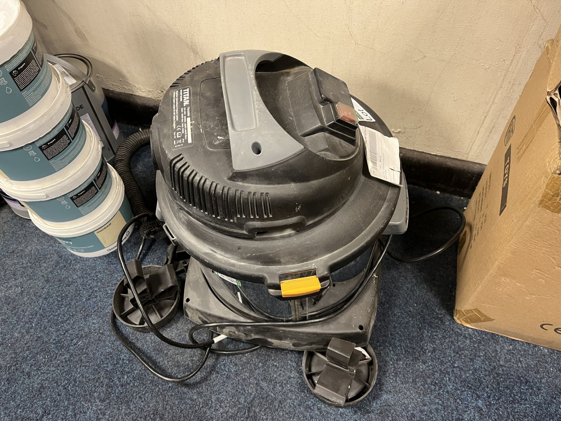 TITAN 1400W 30L WET DRY VACUUM (UNCHECKED) EBR