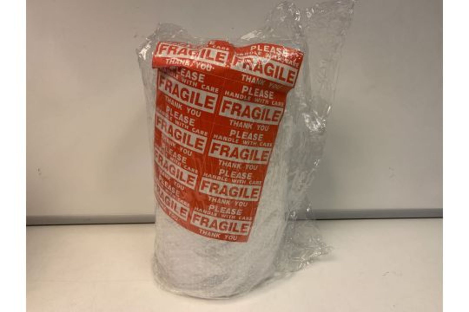 30 ROLLS OF OFFICETECTURE 300MMx11M BUBBLE WRAP EACH INCLUDES 10 X FRAGILE STICKERS (BACK-PCK)