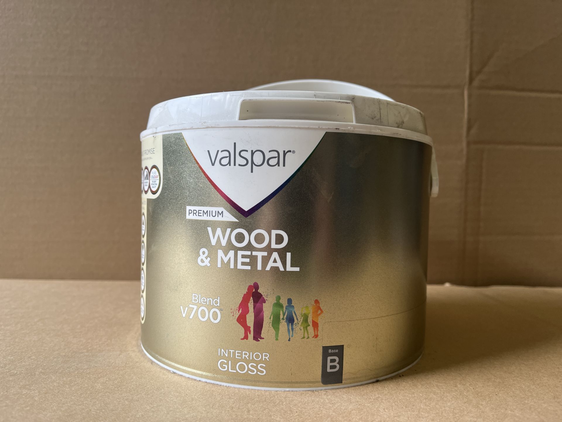 3 X BRAND NEW VALSPAR PREMIUM WOOD AND METAL INTERIOR GLOSS 2.5L S1-36