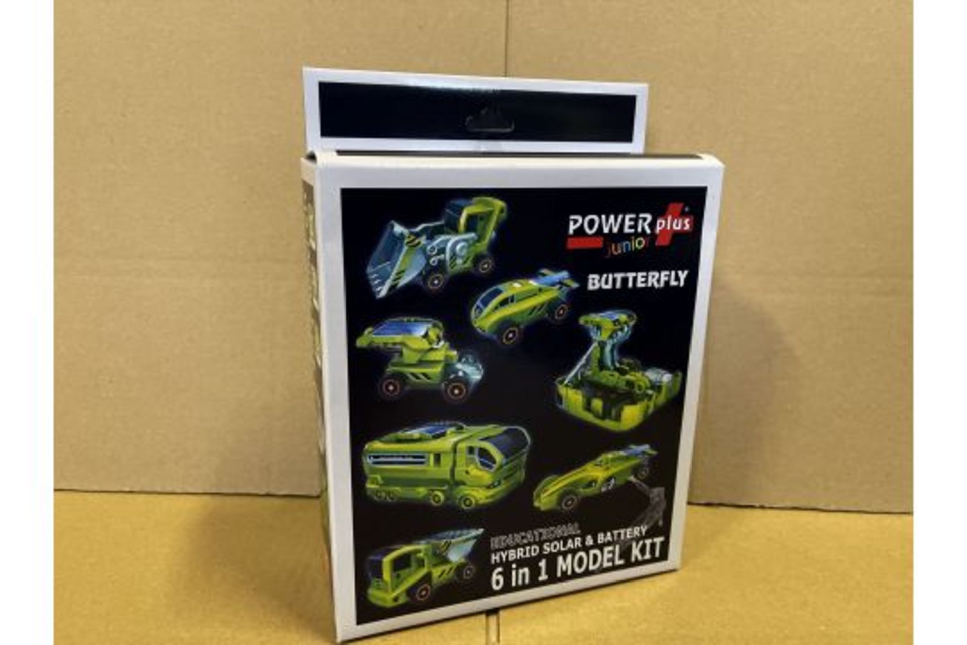 16 X BRAND NEW POWER PLUS JUNIOR EDUCATIONAL HYBRID SOLAR AND BATTERY 6 IN 1 MODEL KITS S1P