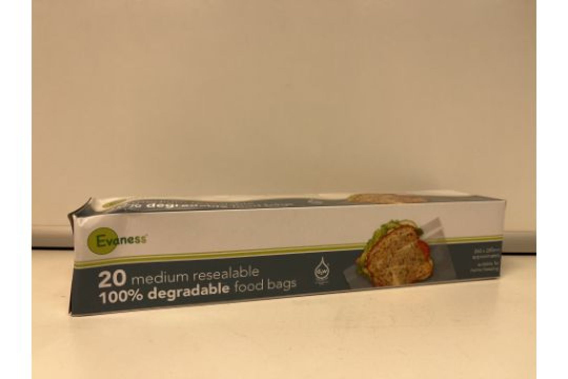 60 X NEW BOXES OF 20 EVANESS MEDIUM RESEALABLE FOOD BAGS. 100% DEGRADABLE. 260x280MM. SUITABLE FOR