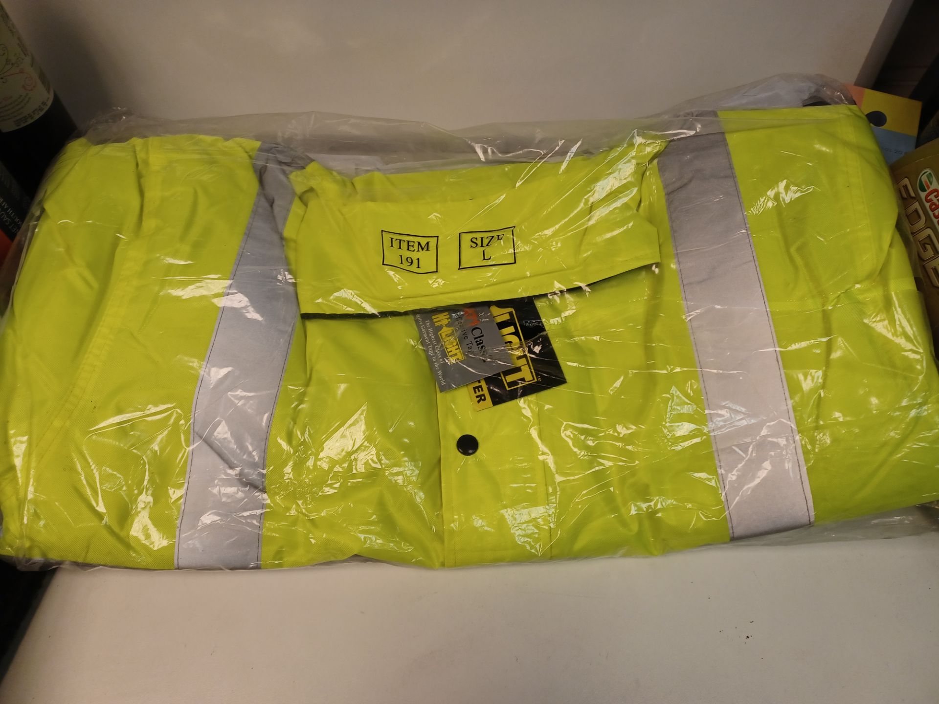 6 X HILIGHT YELLOW & NAVY HI VIS WORK JACKETS ALL WEATHER SIZES MAY VARP RRP £35 PER JACKET - BW