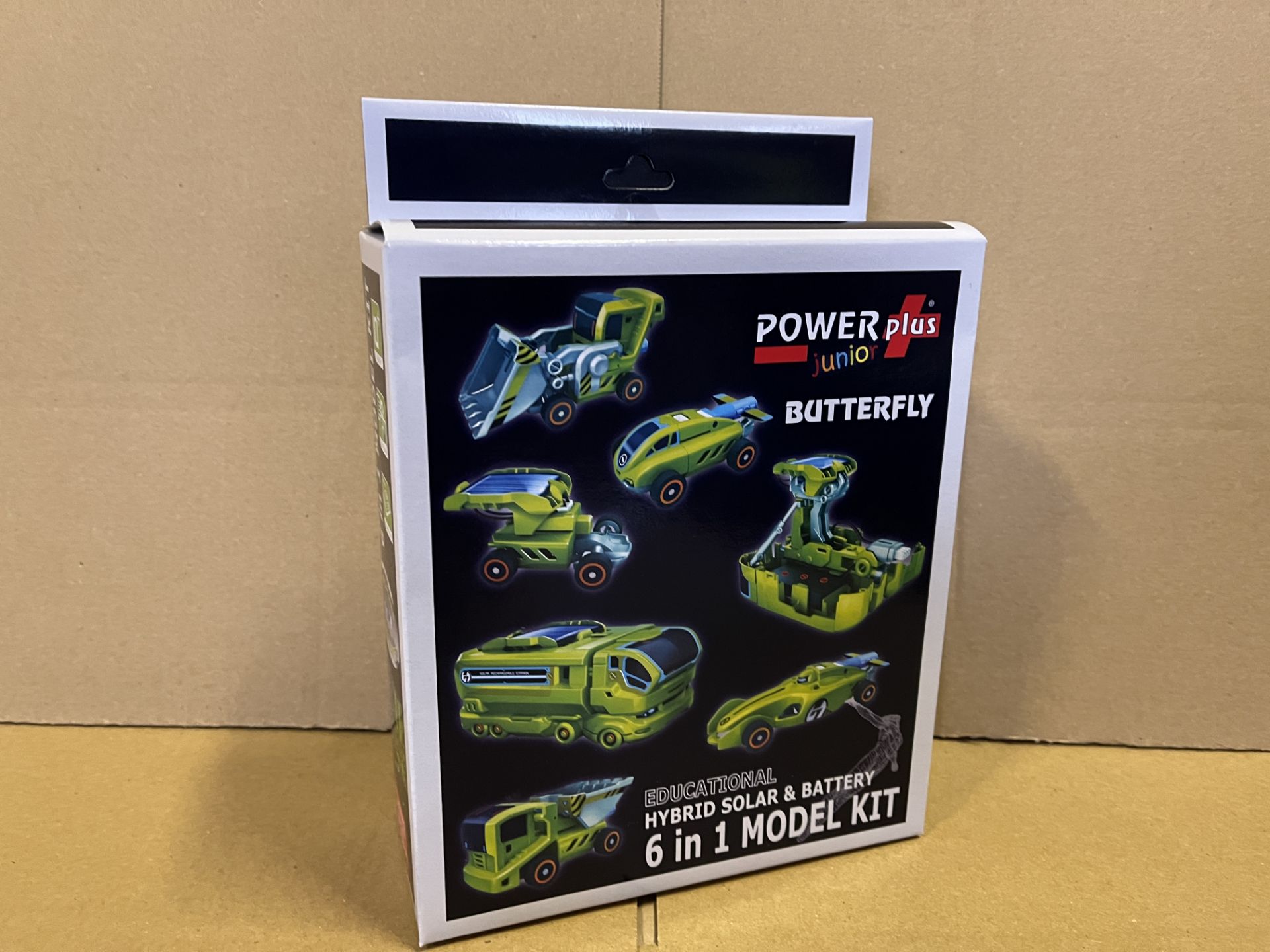 16 X BRAND NEW POWER PLUS JUNIOR EDUCATIONAL HYBRID SOLAR AND BATTERY 6 IN 1 MODEL KITS S1P