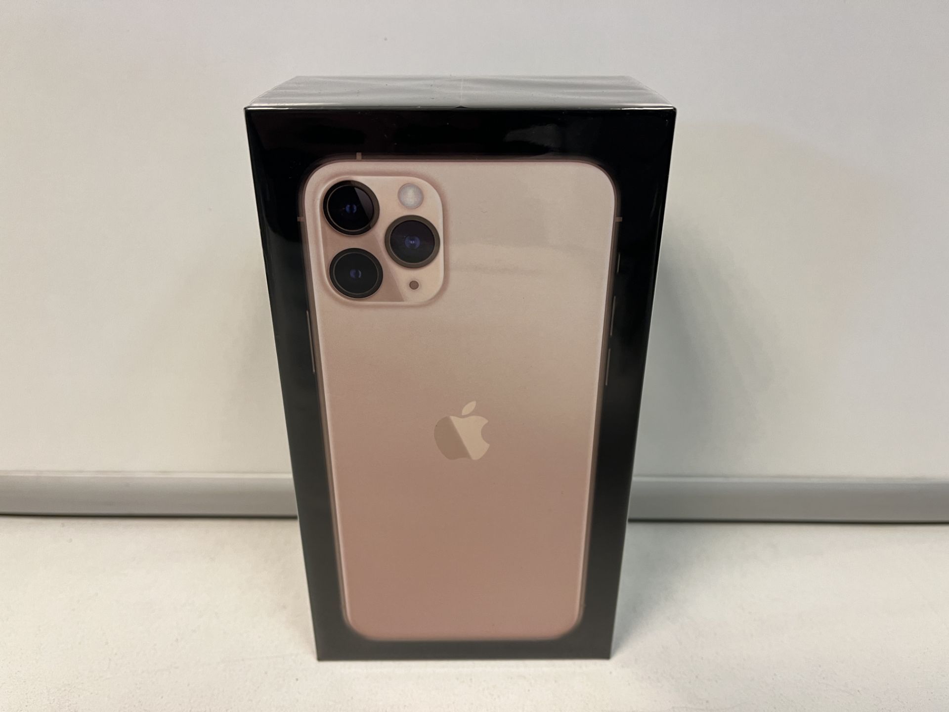 BRAND NEW SEALED APPLE IPHONE 11 PRO 64GB GOLD