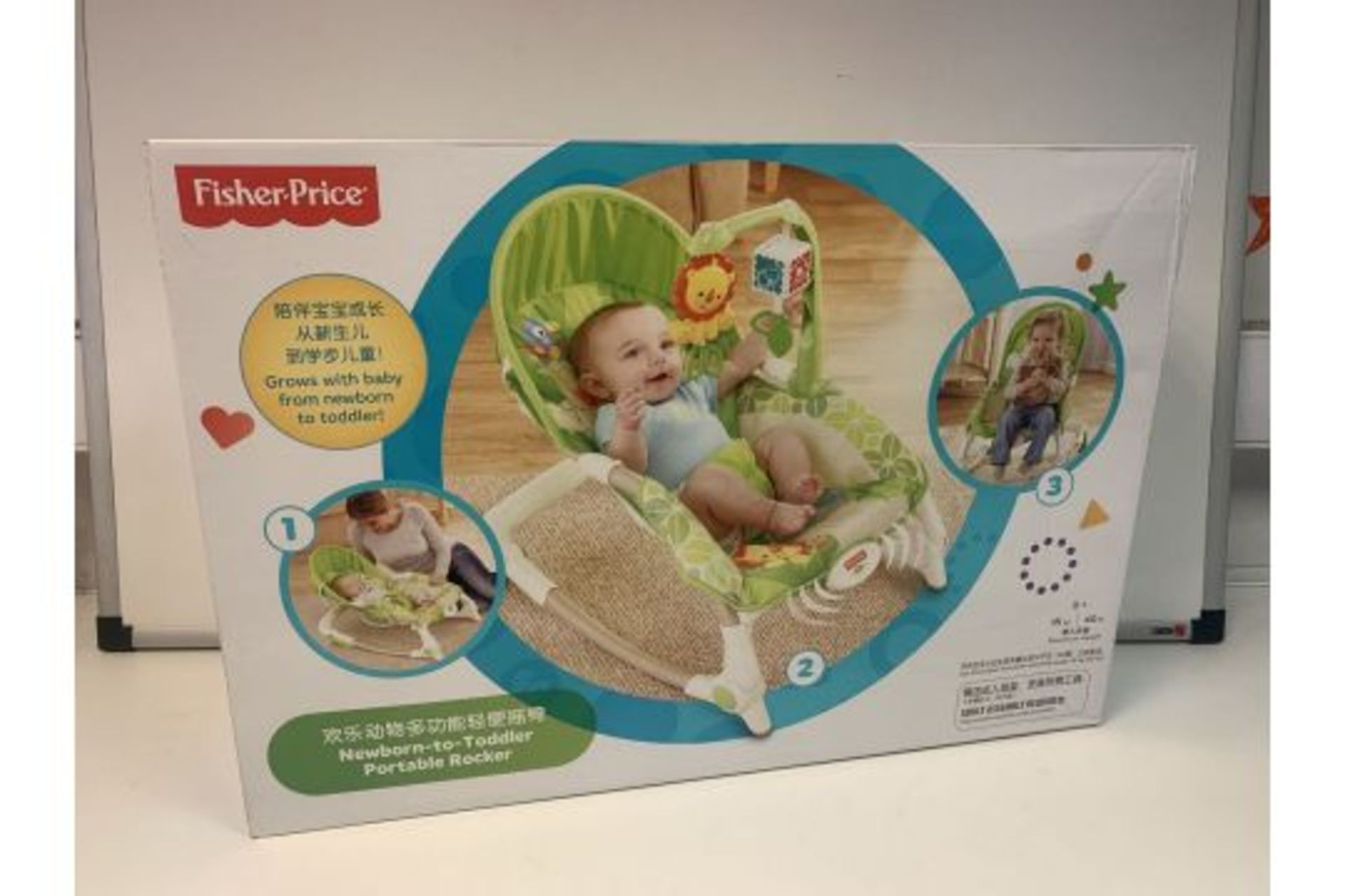 NEW BOXED FISHER PRICE NEWBORN TO TODDLER PORTABLE ROCKER (ROW18)