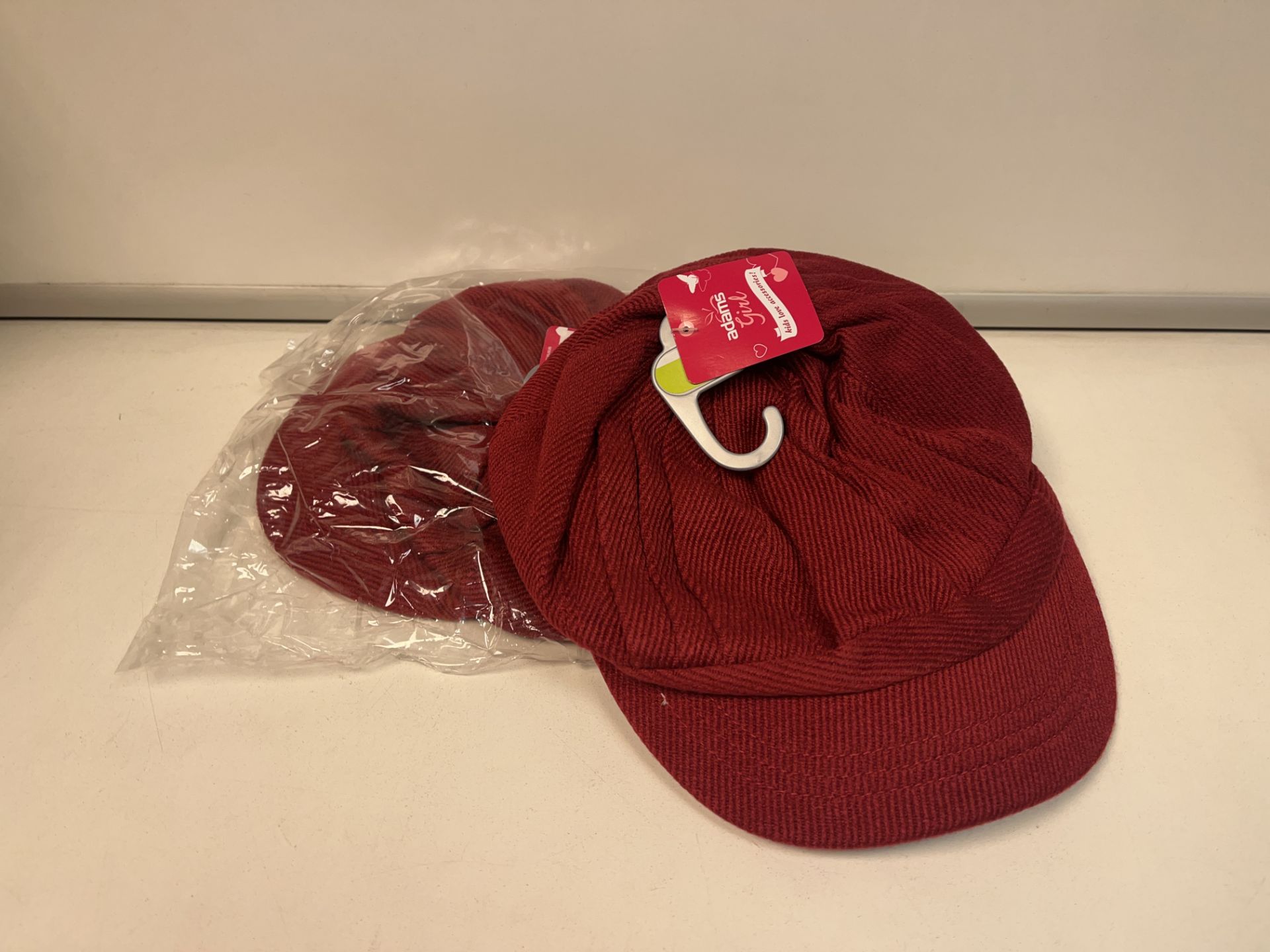(NO VAT) 108 X BRAND NEW ADAMS CHILDRENS HATS (SIZES MAY VARY) R9