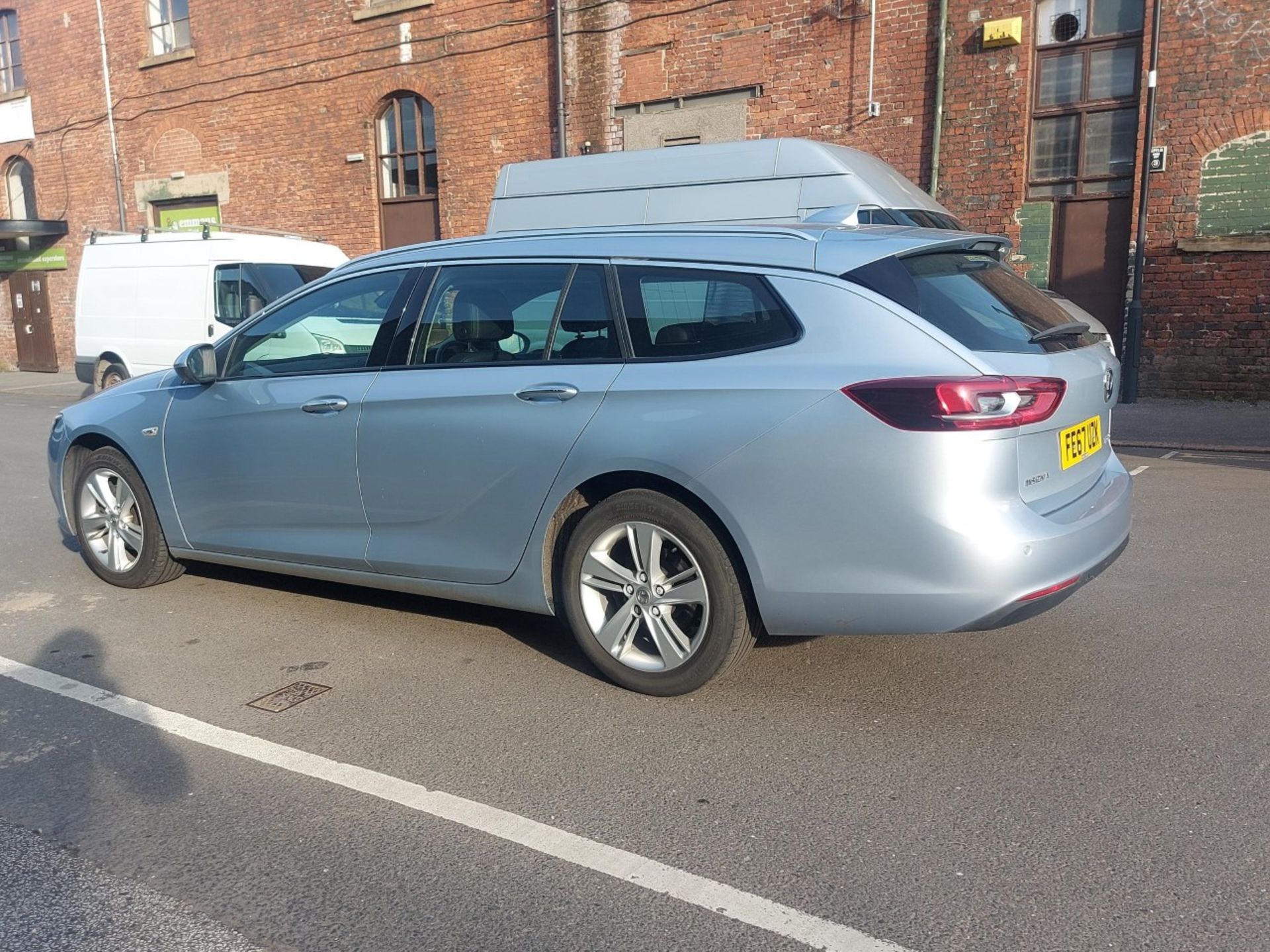 FE67 UZK - VAUXHALL INSIGNIA DIESEL SPORTS TOURER - 1.6 Turbo D ecoTec Tech Line Nav.  Fuel type: - Image 2 of 13