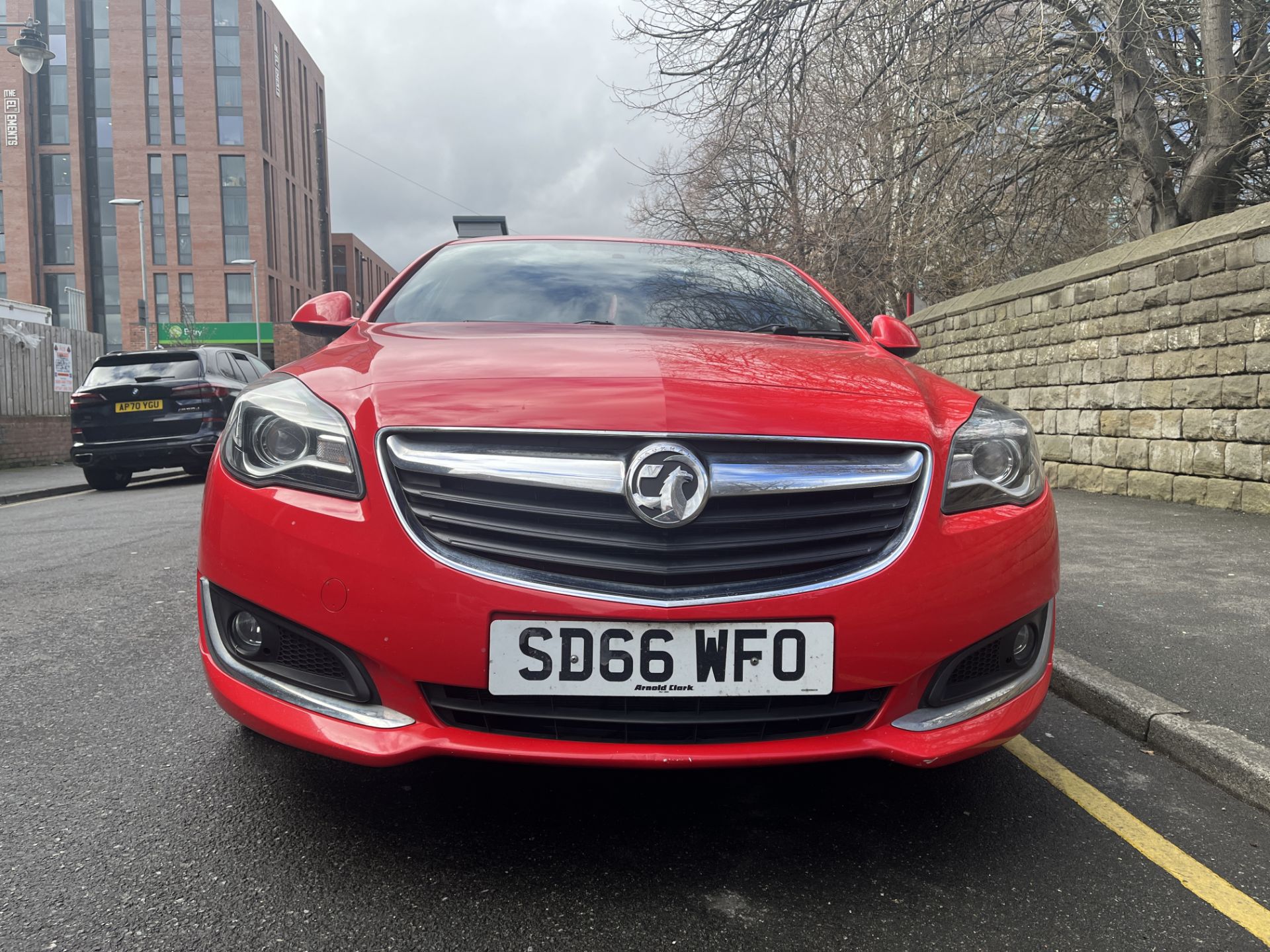 SD66 WFO - VAUXHALL INSIGNIA DIESEL HATCHBACK - 1.6 CDTi SRi Vx-line Nav 5dr [Start Stop].  Colour: - Image 2 of 14