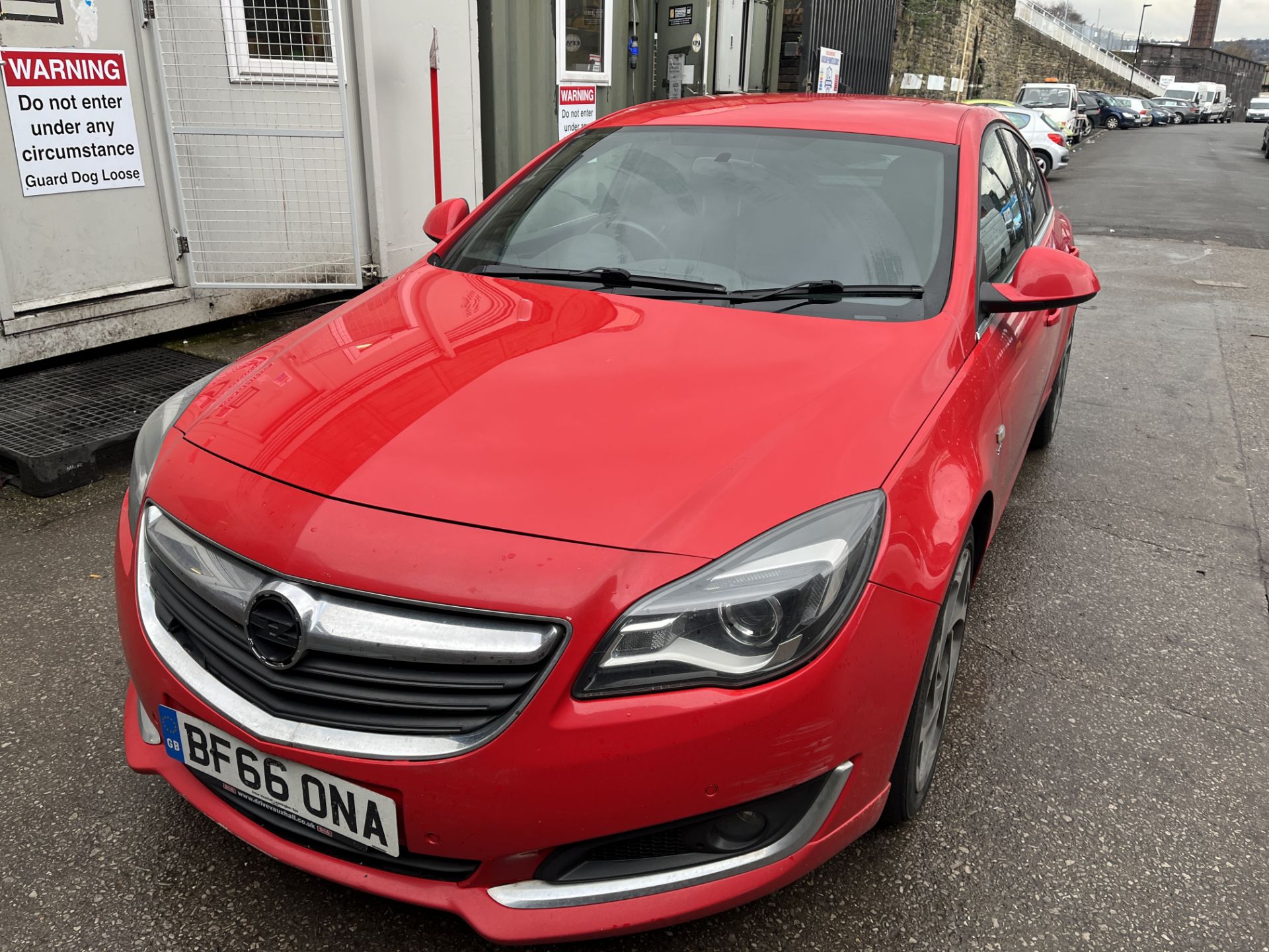 BF66 ONA - VAUXHALL INSIGNIA DIESEL HATCHBACK - 1.6 CDTi SRi Vx-line Nav 5dr [Start Stop].