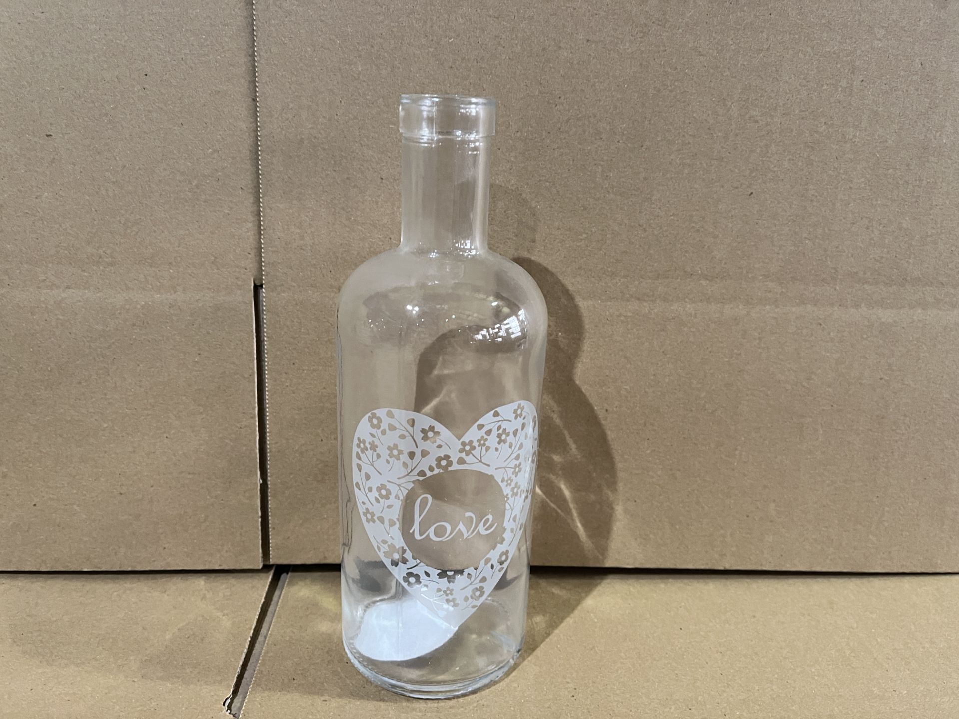 72 X BRAND NEW LOVE PRINTED GLASS VASES R15