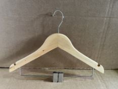 250 X BRAND NEW LARGE CHILDRENS WOODEN HANGERS WITH PEG IN 5 BOXES R15