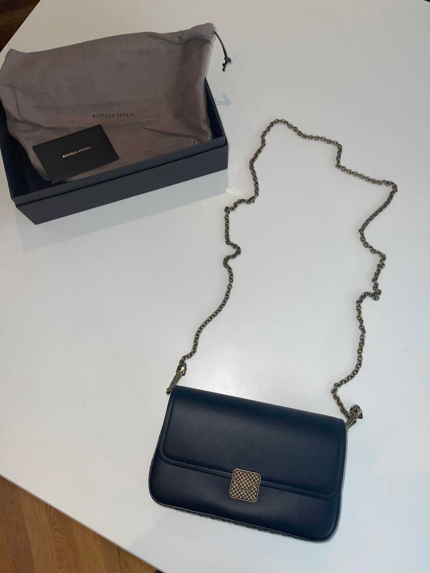 *NO VAT*  Bottega Veneta Crossbody Bag, Black. RRP £2100.00, Sheek and Stylish, this bag is a must