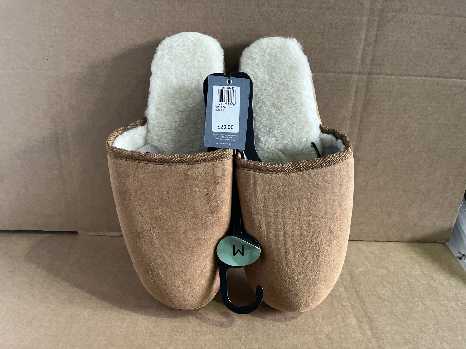 12 X BRAND NEW CHESTNUT FAUX SHEEPSMULE SLIPPERS SIZE MEDIUM PRICE MARKED £20 EACH R19