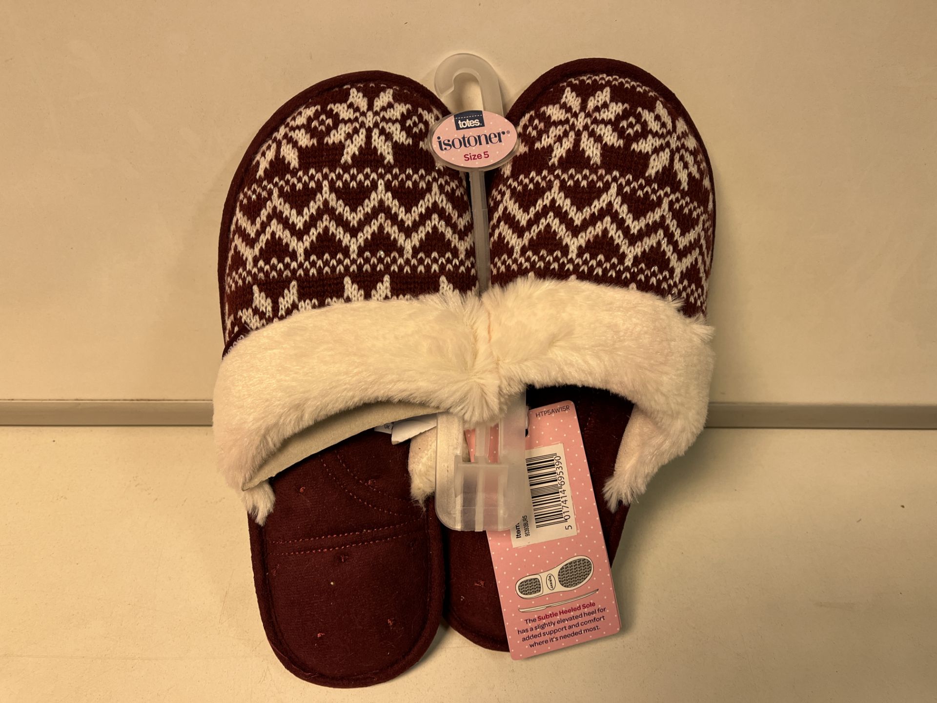 18 X BRAND NEW TOTES BURGUNDY SLIPPERS SIZE 5 RRP £18 EACH R5