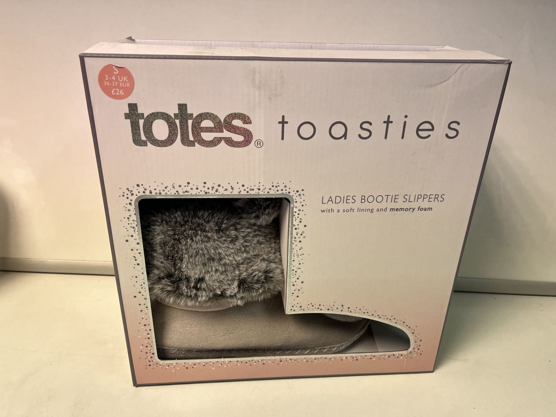 12 X BRAND NEW TOTES TOASTIES LADIES BOOT SLIPPERS BERRY RRP £26 EACH R6