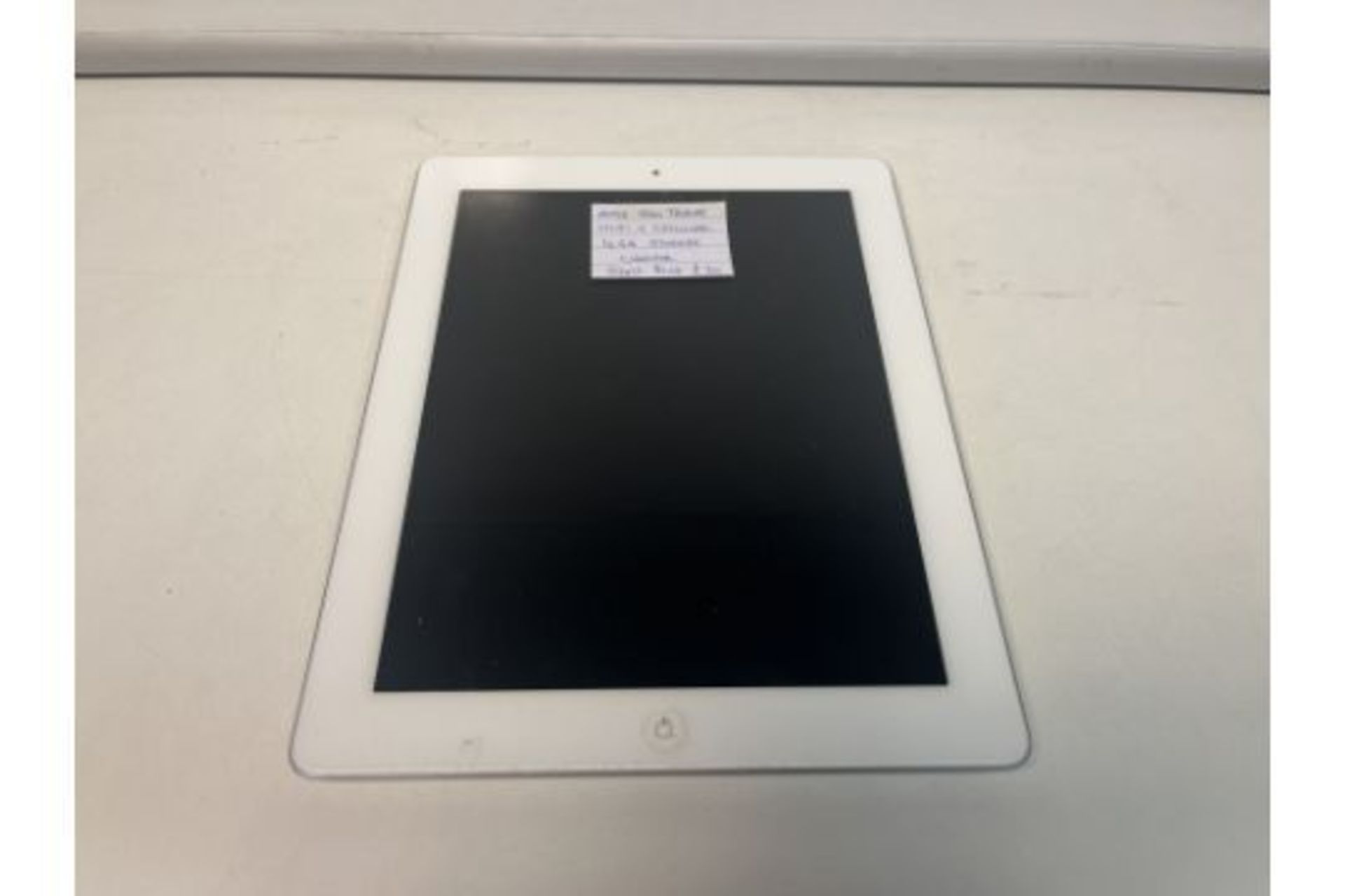 APPLE I PAD TABLET, WIFI AND CELLULAR, 16GB STORAGE WITH CHARGER (27) 176