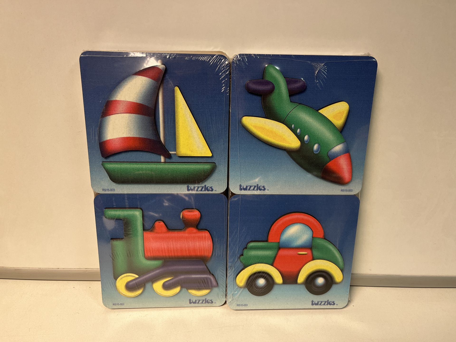 40 X BRAND NEW PACKS OF 4 WOODEN EDUCATIONAL PUZZLES R4