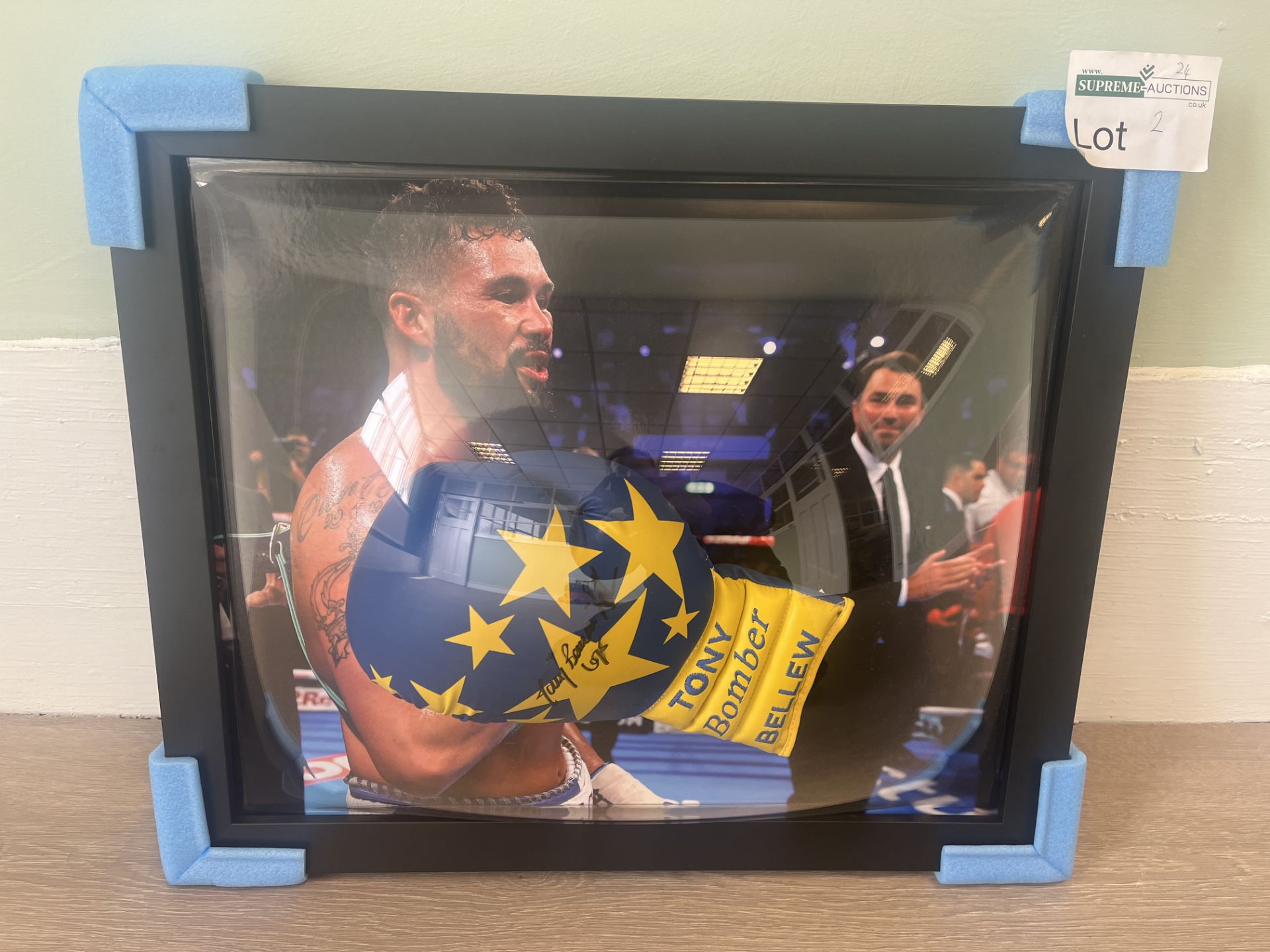 FRAMED & SIGNED TONY 'BOMBER' BELLEW BOXING GLOVE